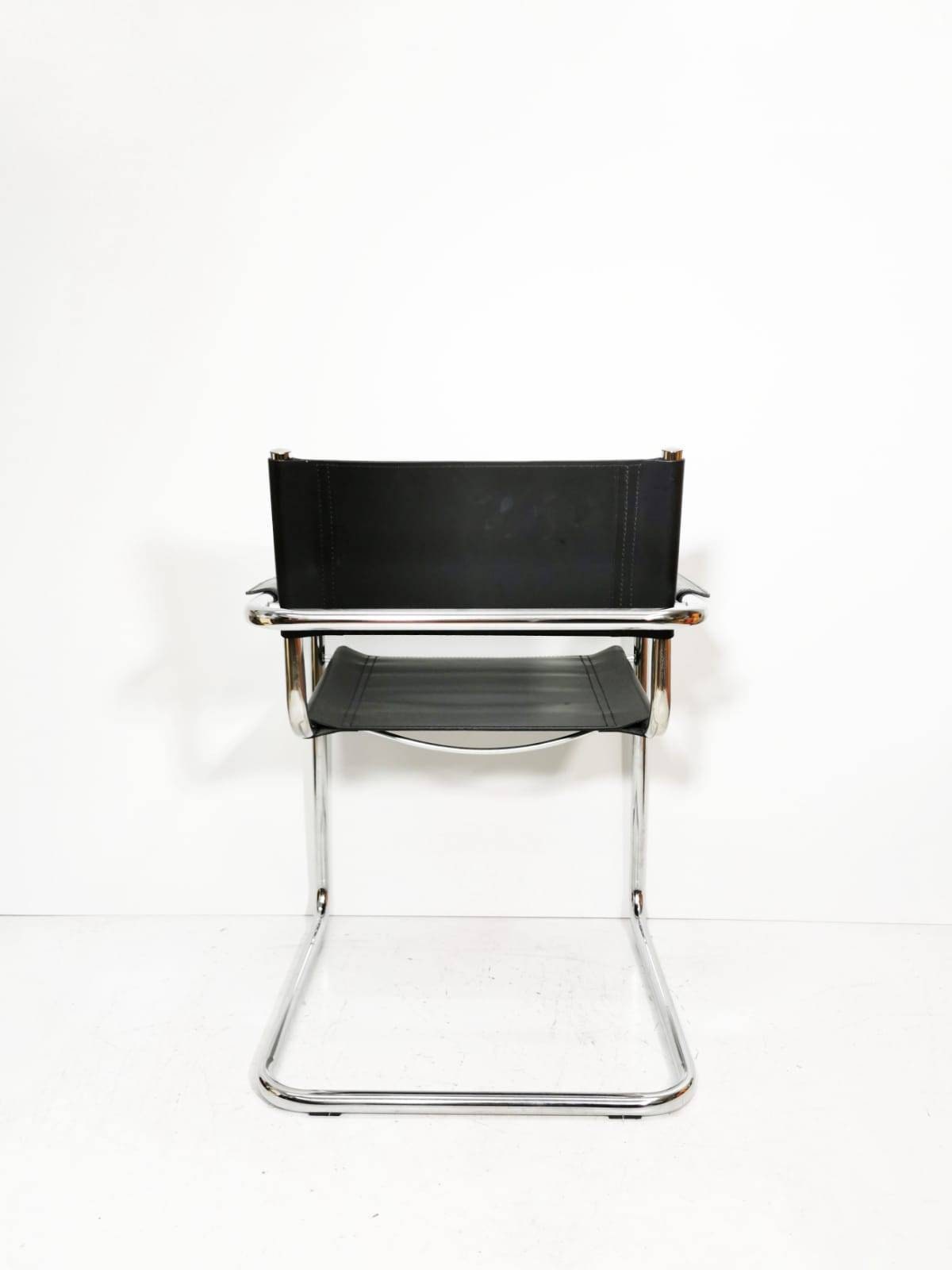 Mid Century iconic Mart Stam S34 armchair / Bauhaus chrome tube steel and leather / 80s vintage cantilever chair s43