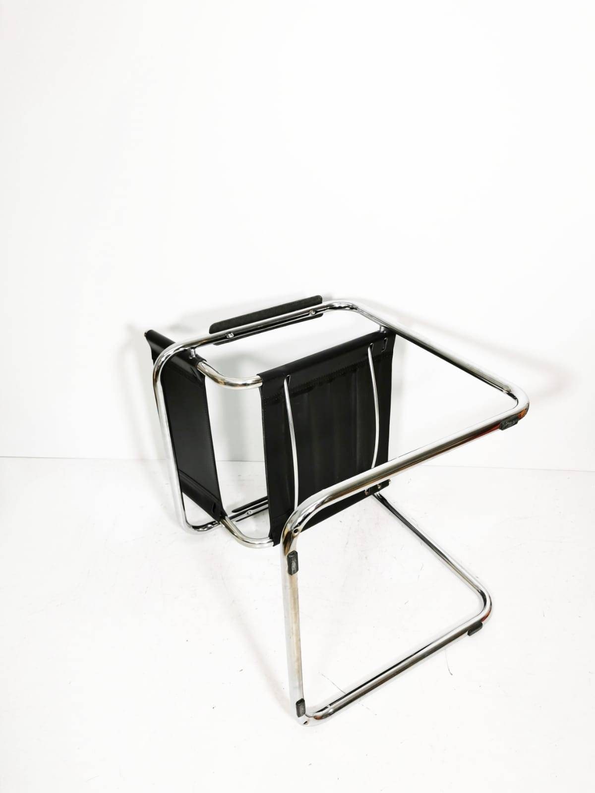 Mid Century iconic Mart Stam S34 armchair / Bauhaus chrome tube steel and leather / 80s vintage cantilever chair s43