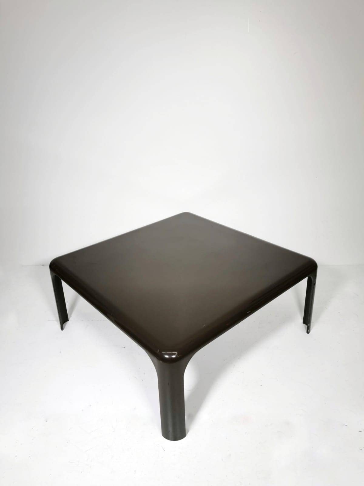 Space age design Elena table by vico magistretti for merta italy 1966