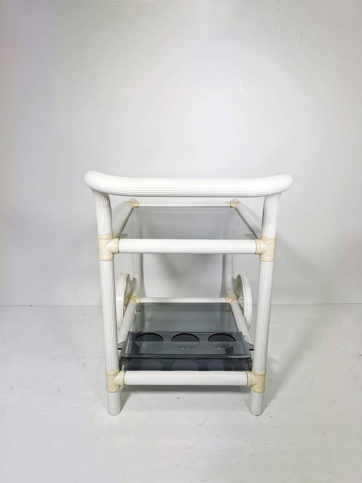 Space age design white serving cart - Trolly Bar 1980s