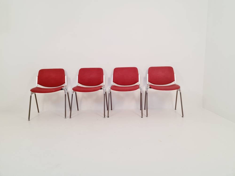 1 of 2 space age Italian chair by Giancarlo piretti for Castelli ,1970s