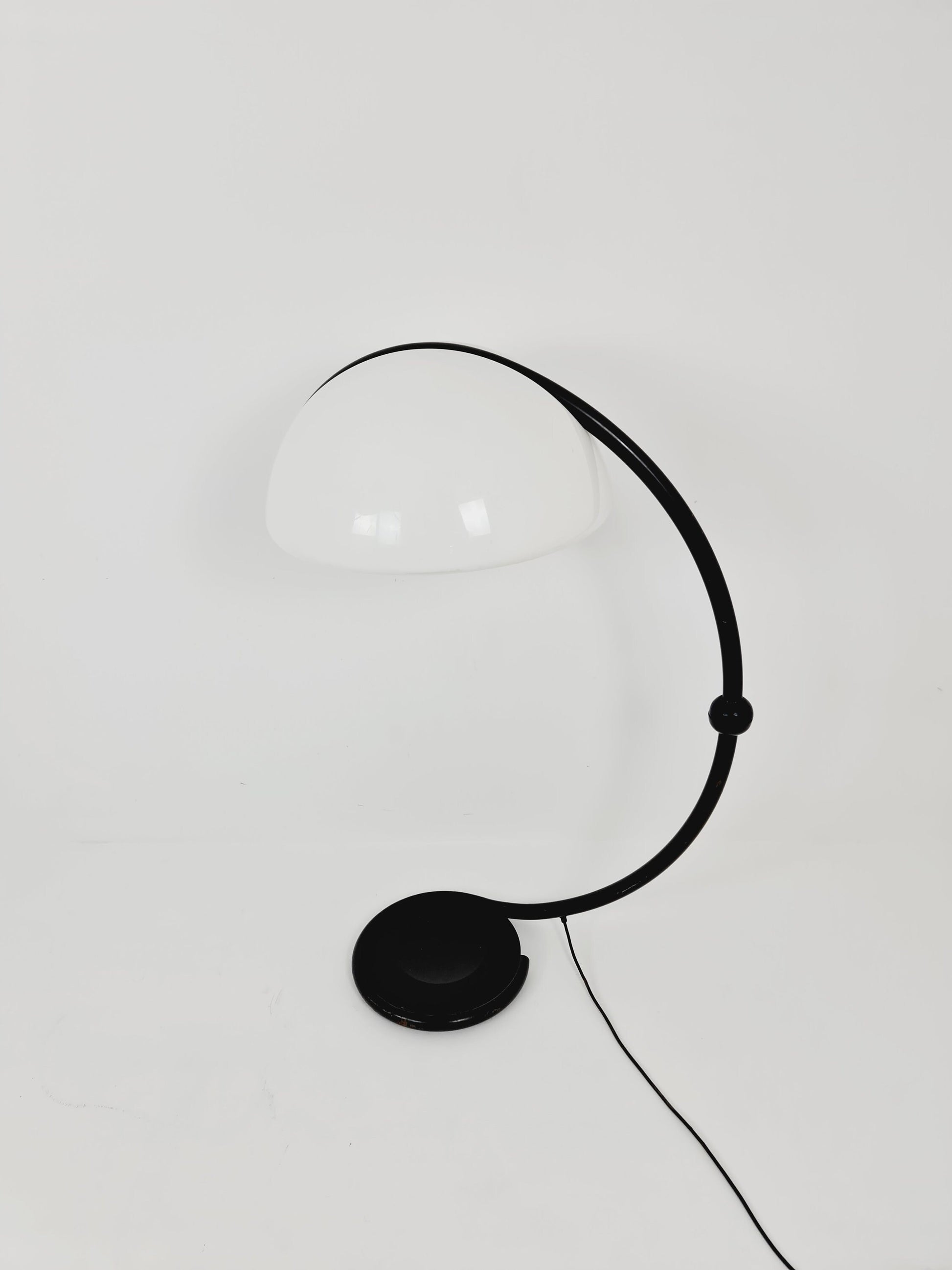 Mid-Century Italian Space Age Serpentine Floor Lamp by Elio Martinelli for Martinelli Luce, 1970s