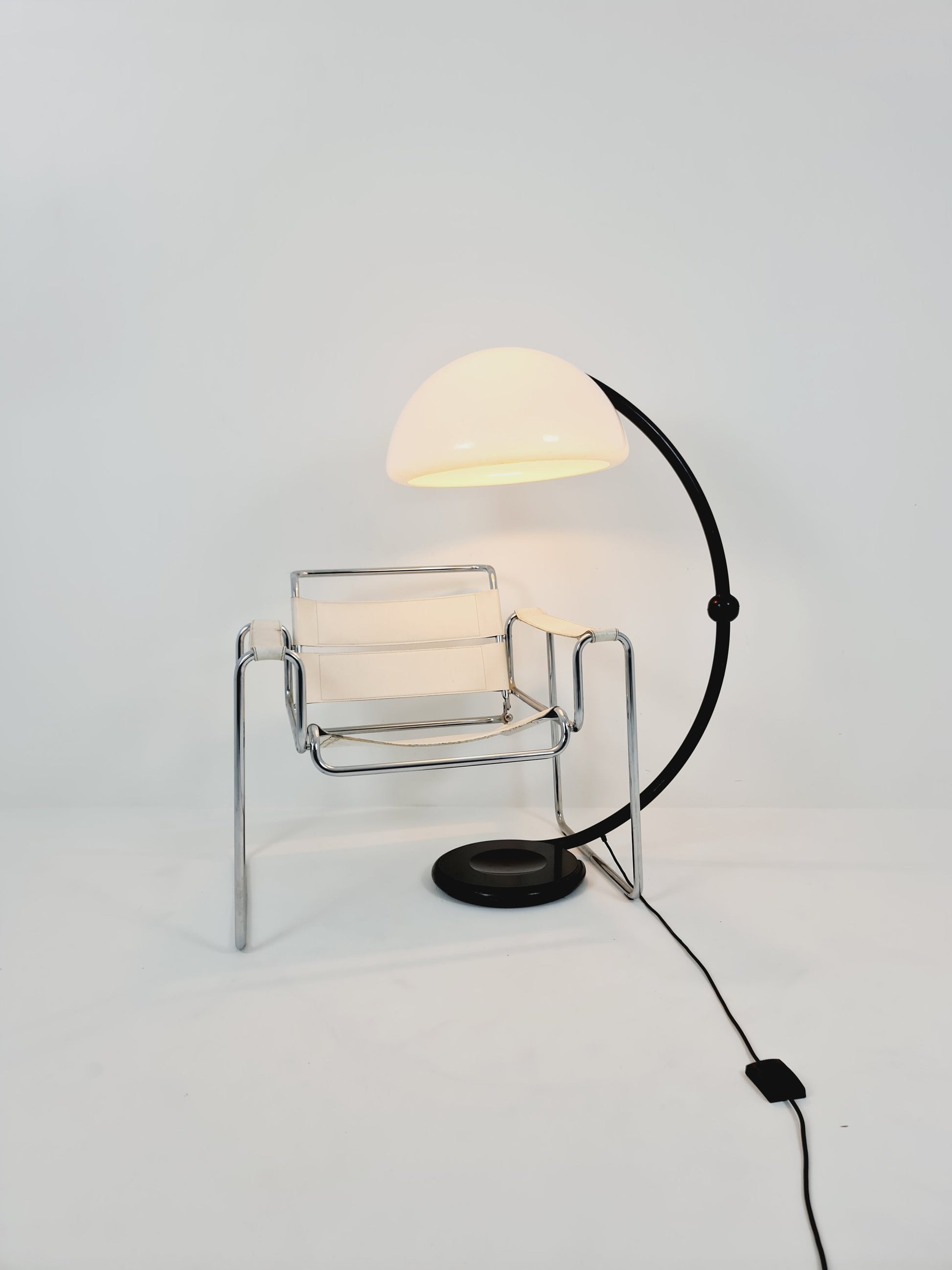 Mid-Century Italian Space Age Serpentine Floor Lamp by Elio Martinelli for Martinelli Luce, 1970s