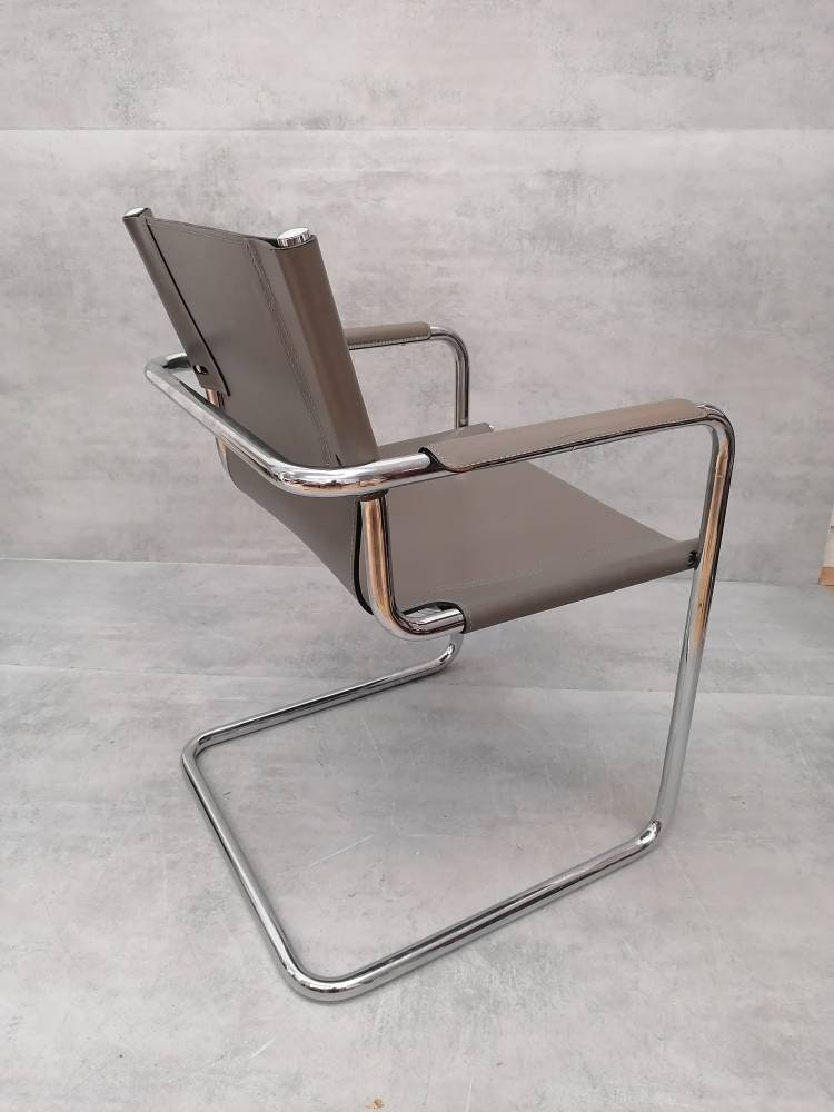 1 of 6 Orginal Matteo Grassi visitor chair in gray leather 1970s