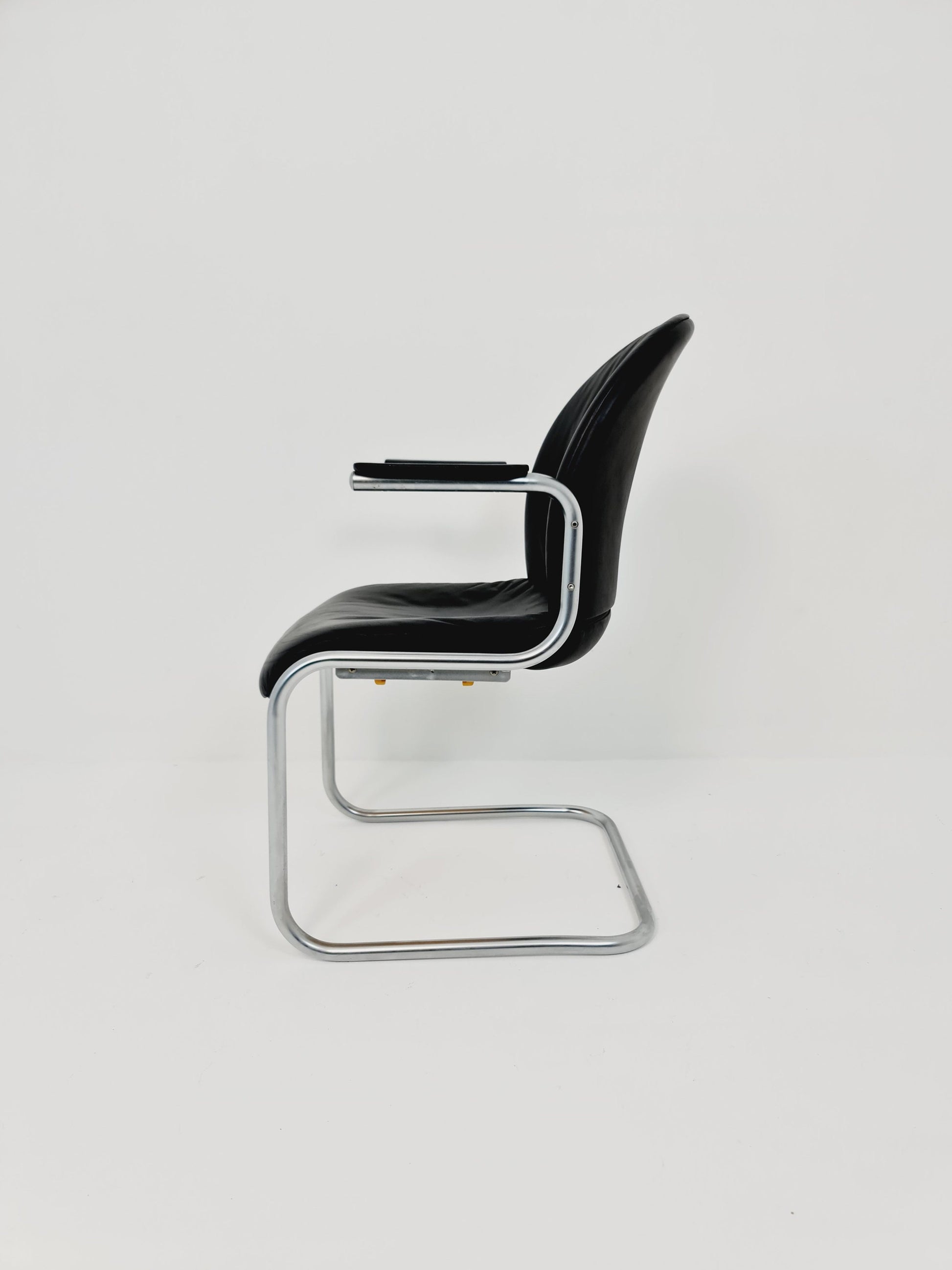 Space Age Mauser leather desk chair/ arm chair, 1970s West Germany
