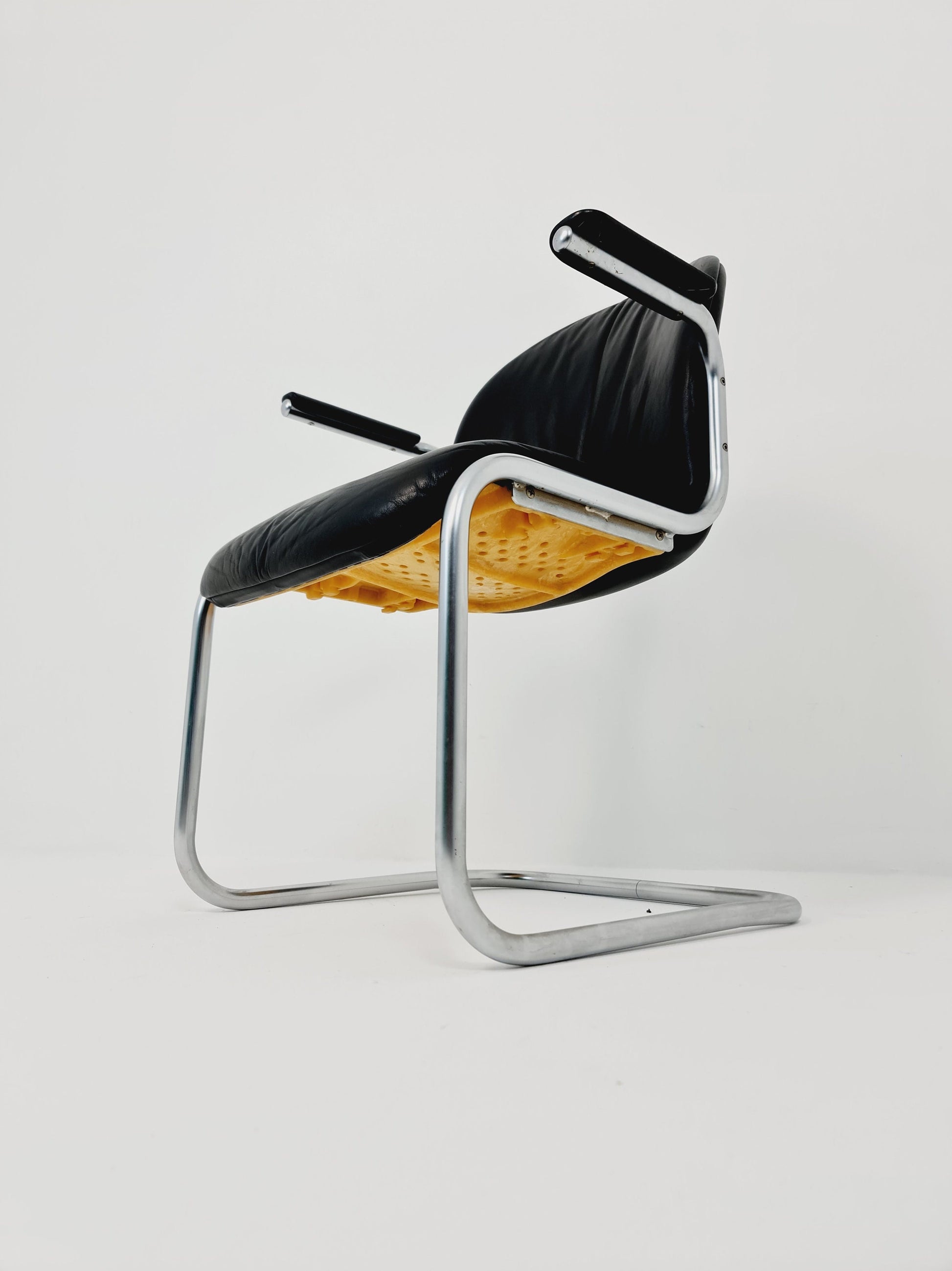 Space Age Mauser leather desk chair/ arm chair, 1970s West Germany