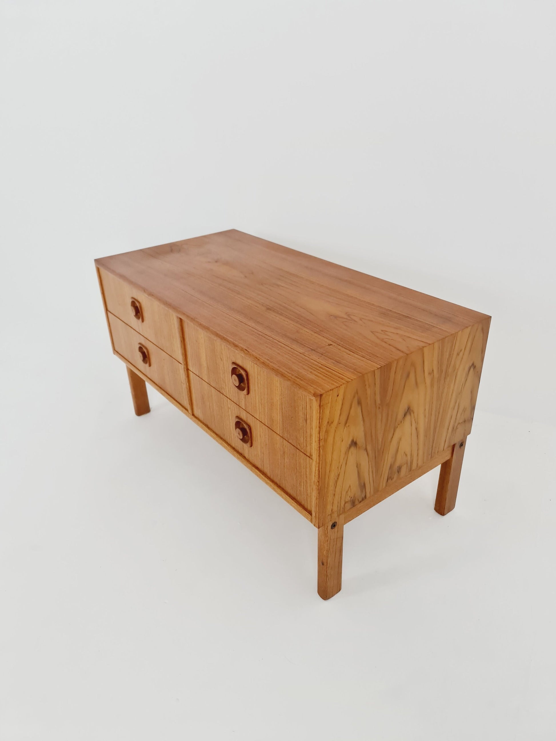 Midcentury danish design sidebord, chest of drawers, 1960s