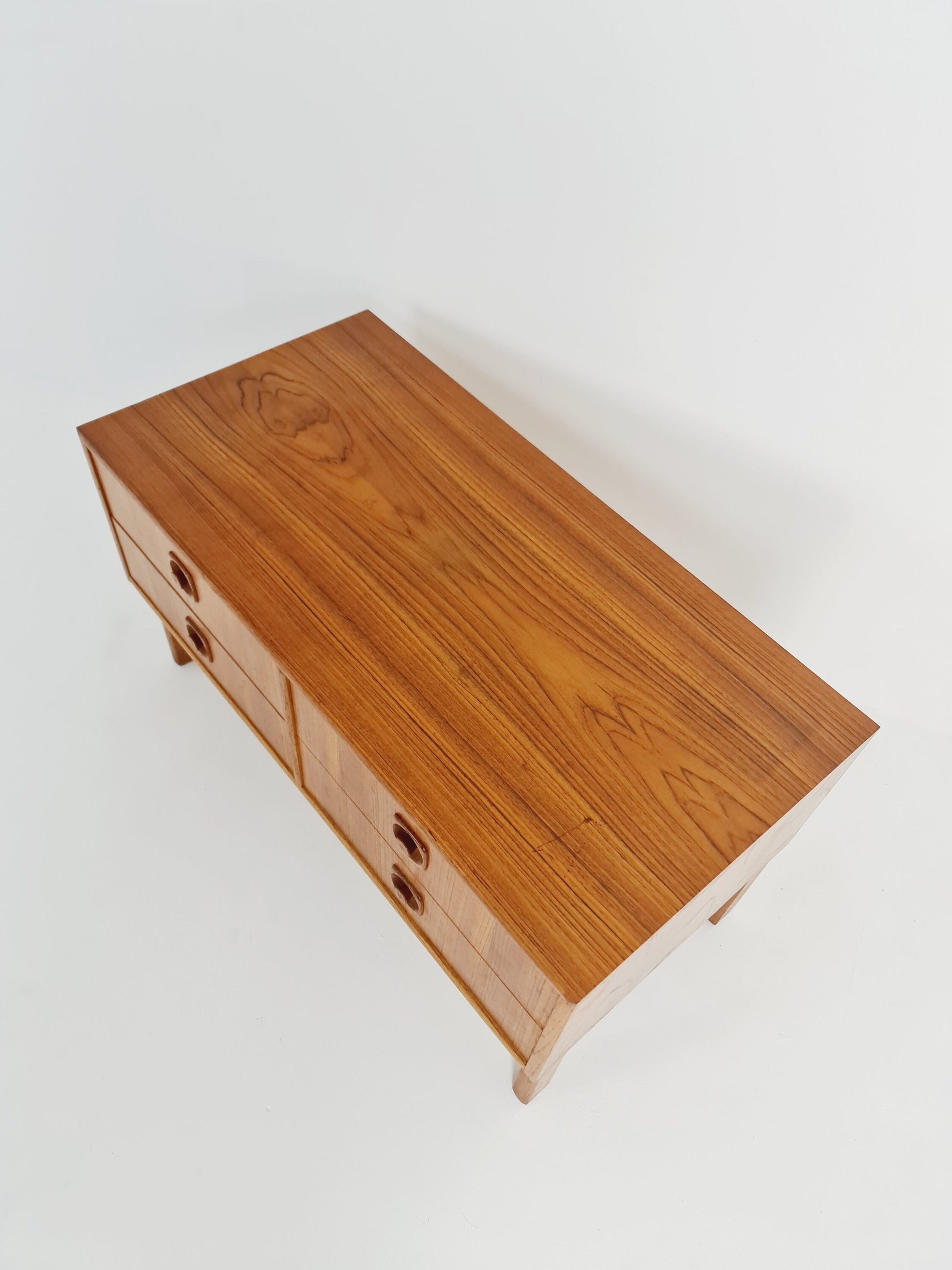 Midcentury danish design sidebord, chest of drawers, 1960s