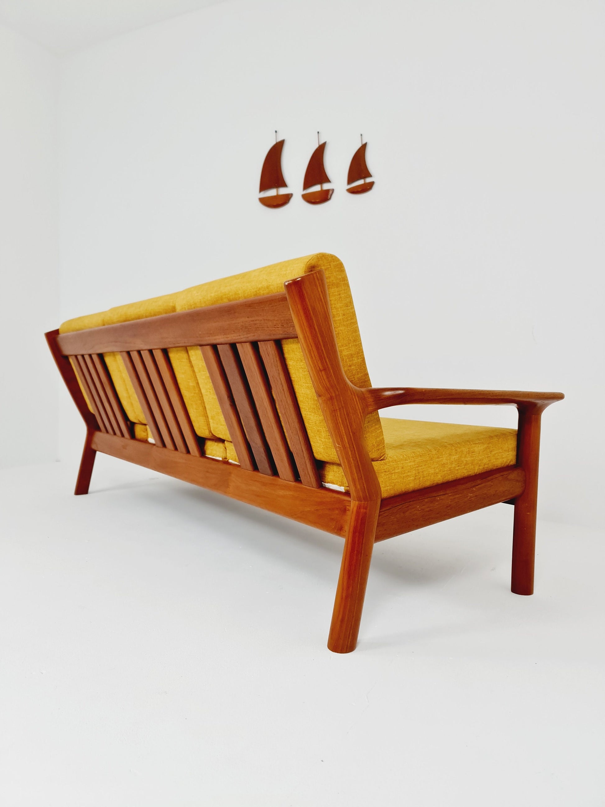 Mid Century teak 3-Seater Sofa by Juul Kristensen for Glostrup, 1960s