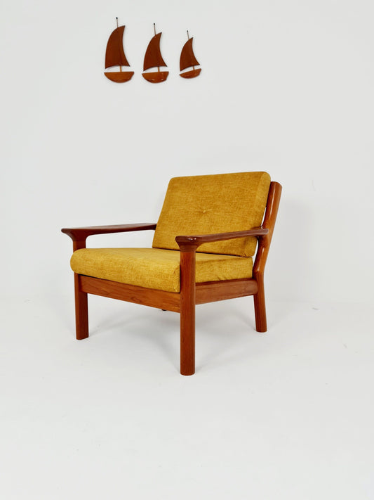 Mid Century teak lounge chair/ Easy chair by Juul Kristensen for Glostrup, 1960s