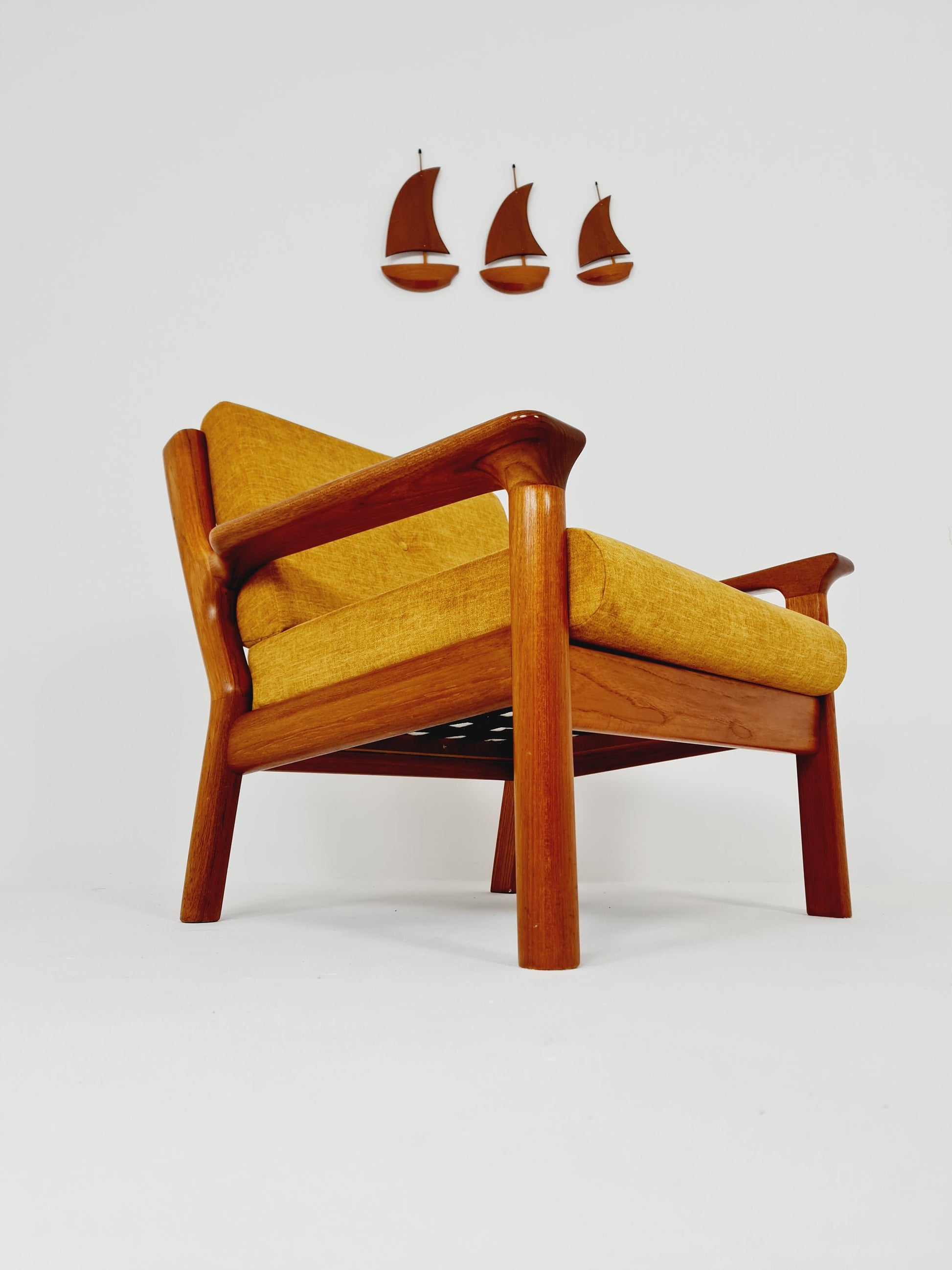 Mid Century teak lounge chair/ Easy chair by Juul Kristensen for Glostrup, 1960s