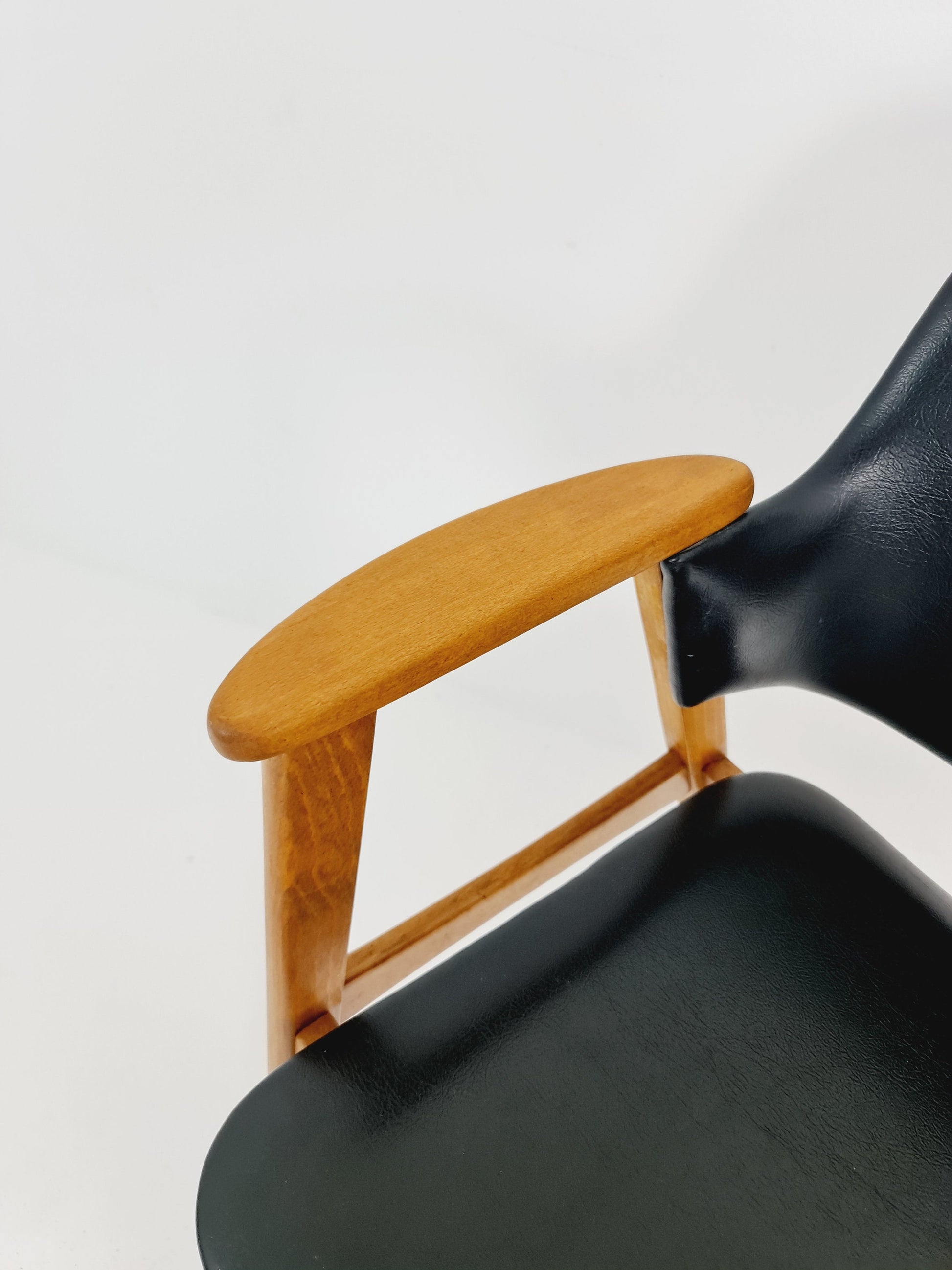 Mid century Danish Teak and Leather arm chair by Erik Kirkegaard for Glostrup, 1960s