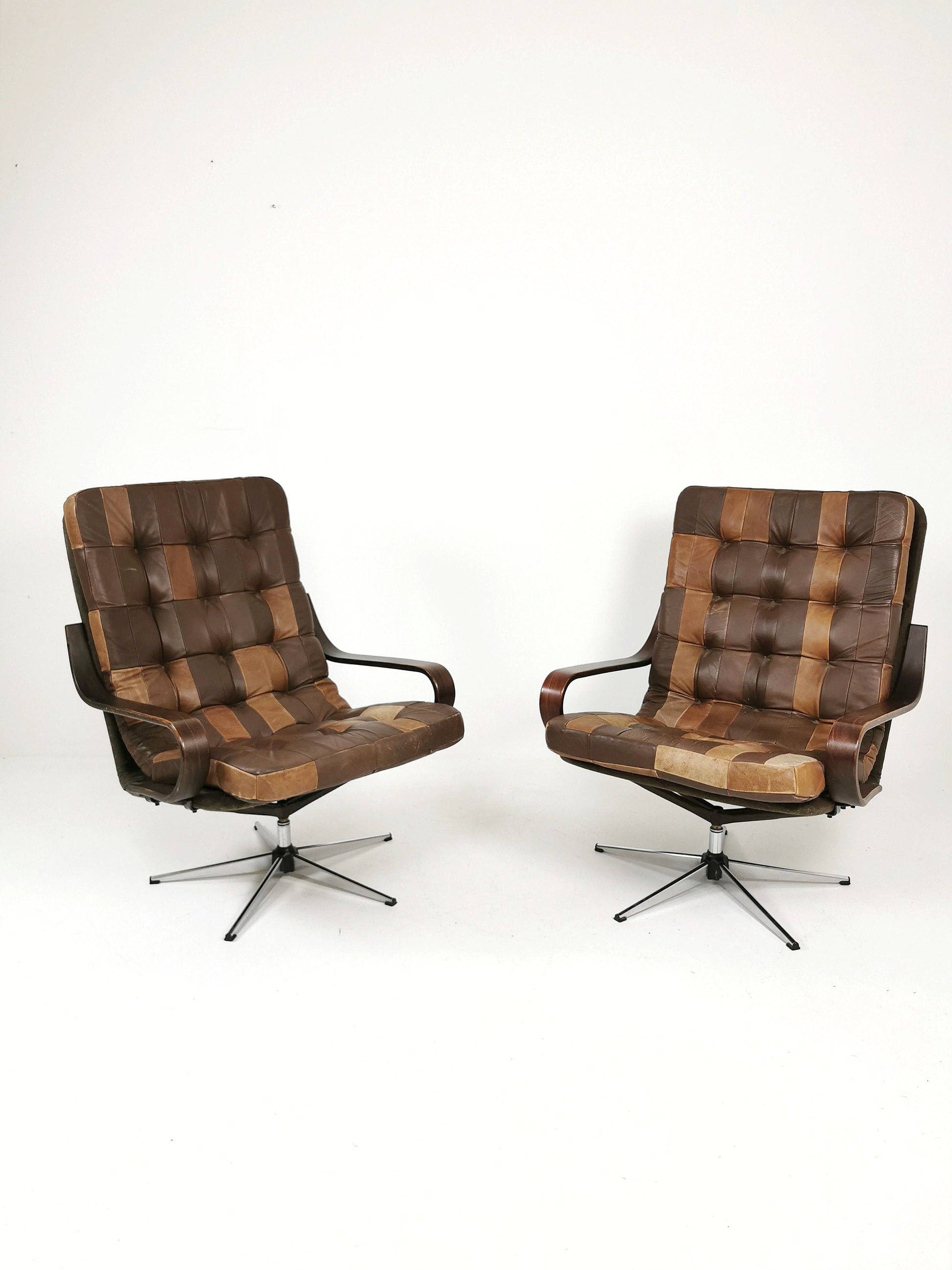 Norwegian westnova High Brown Swivel Lounge Chairs Patchwork Leather, 1970s, set of 2