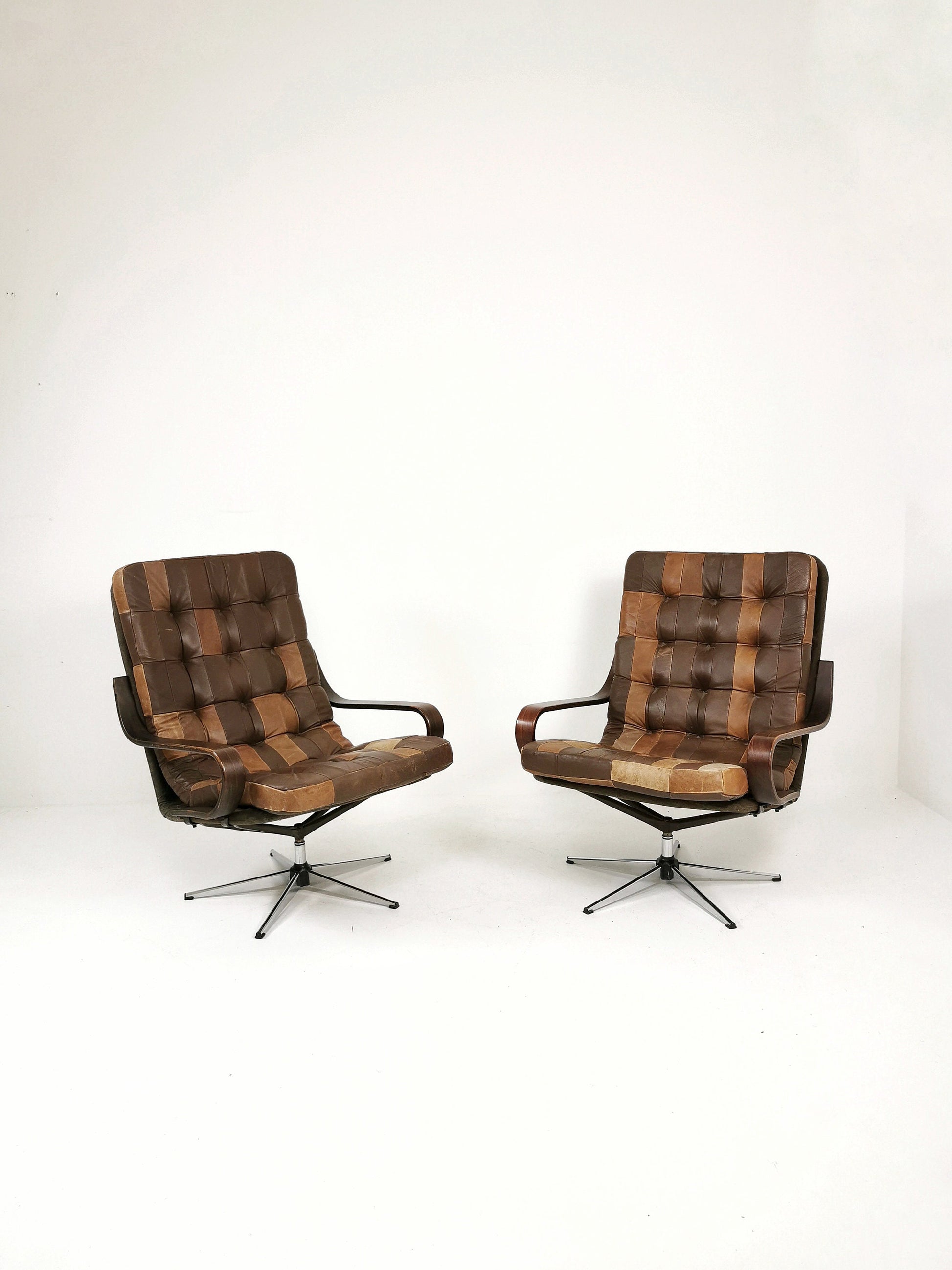 Norwegian westnova High Brown Swivel Lounge Chairs Patchwork Leather, 1970s, set of 2