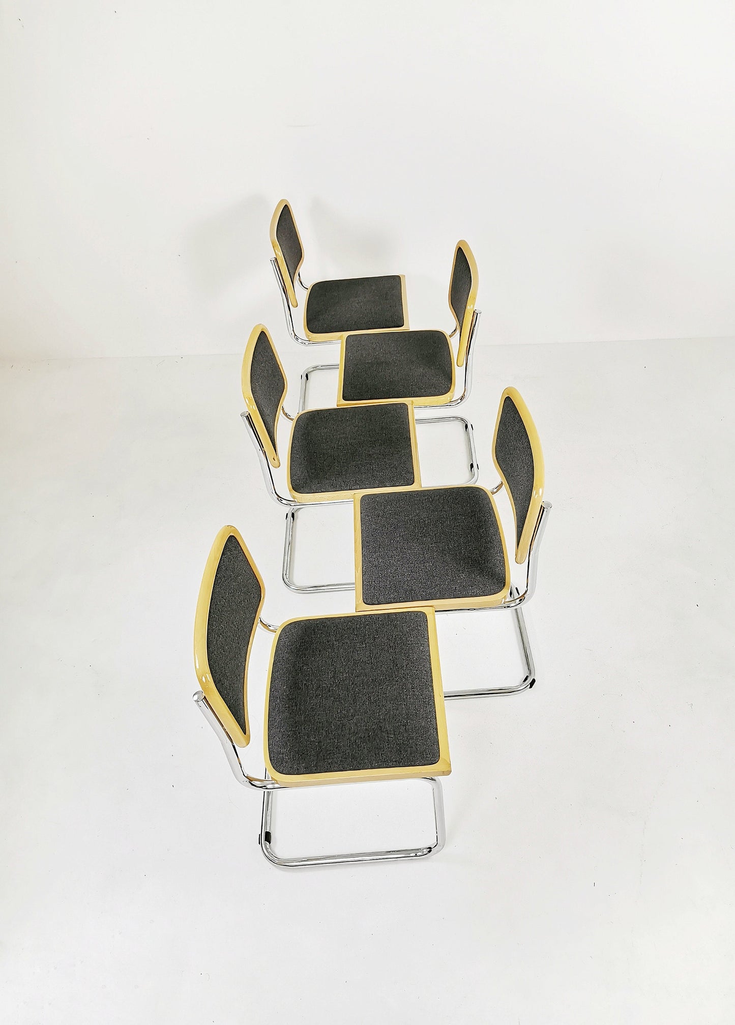 set of 5 Marcel Breuer B32 upholstered Cesca chair, bauhaus design by Bene