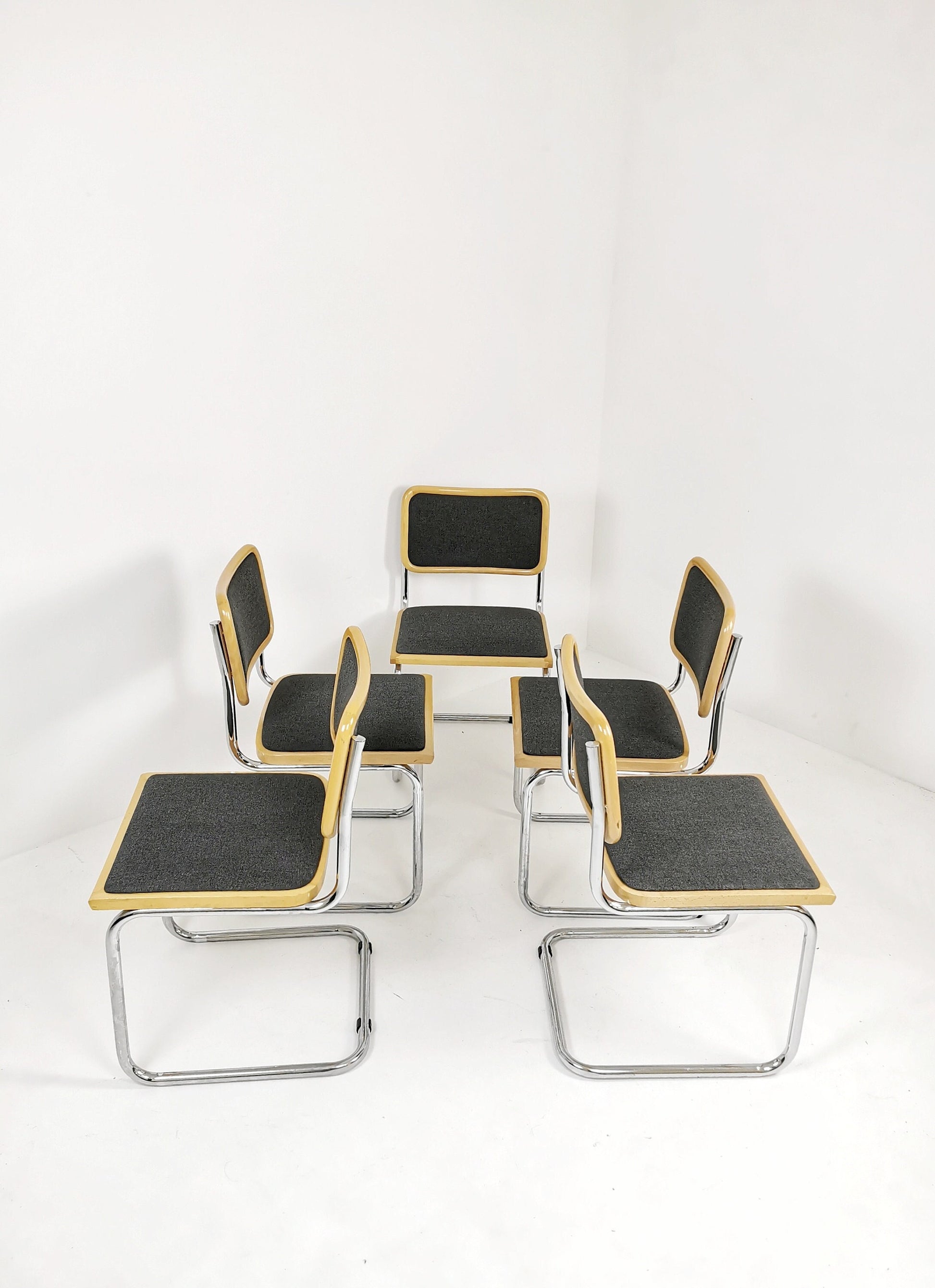 set of 5 Marcel Breuer B32 upholstered Cesca chair, bauhaus design by Bene