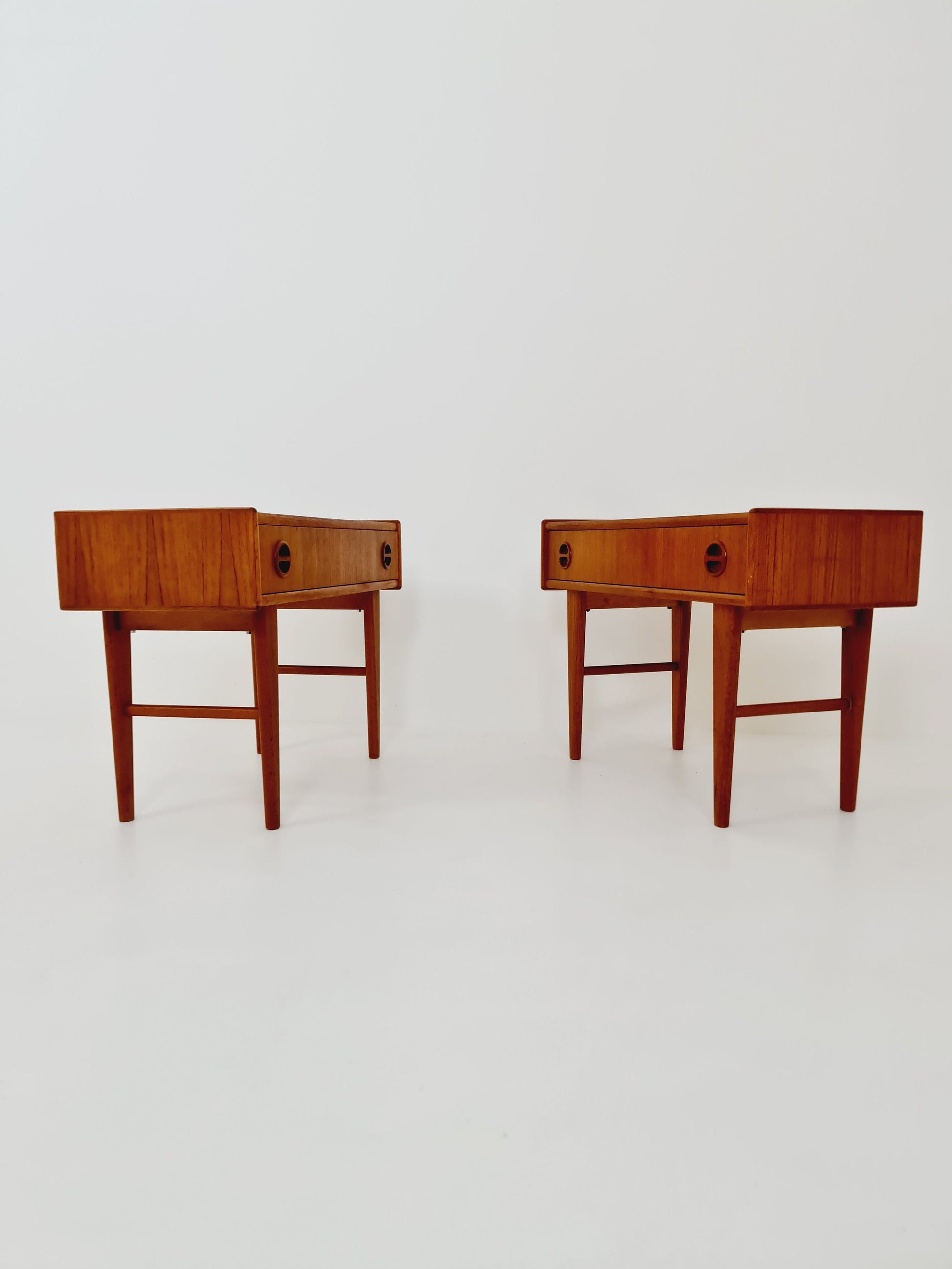 Pair Midcentury Carlström & Co Teak Vintage Side table/ Bedside table/ Night stand straight from the sixties