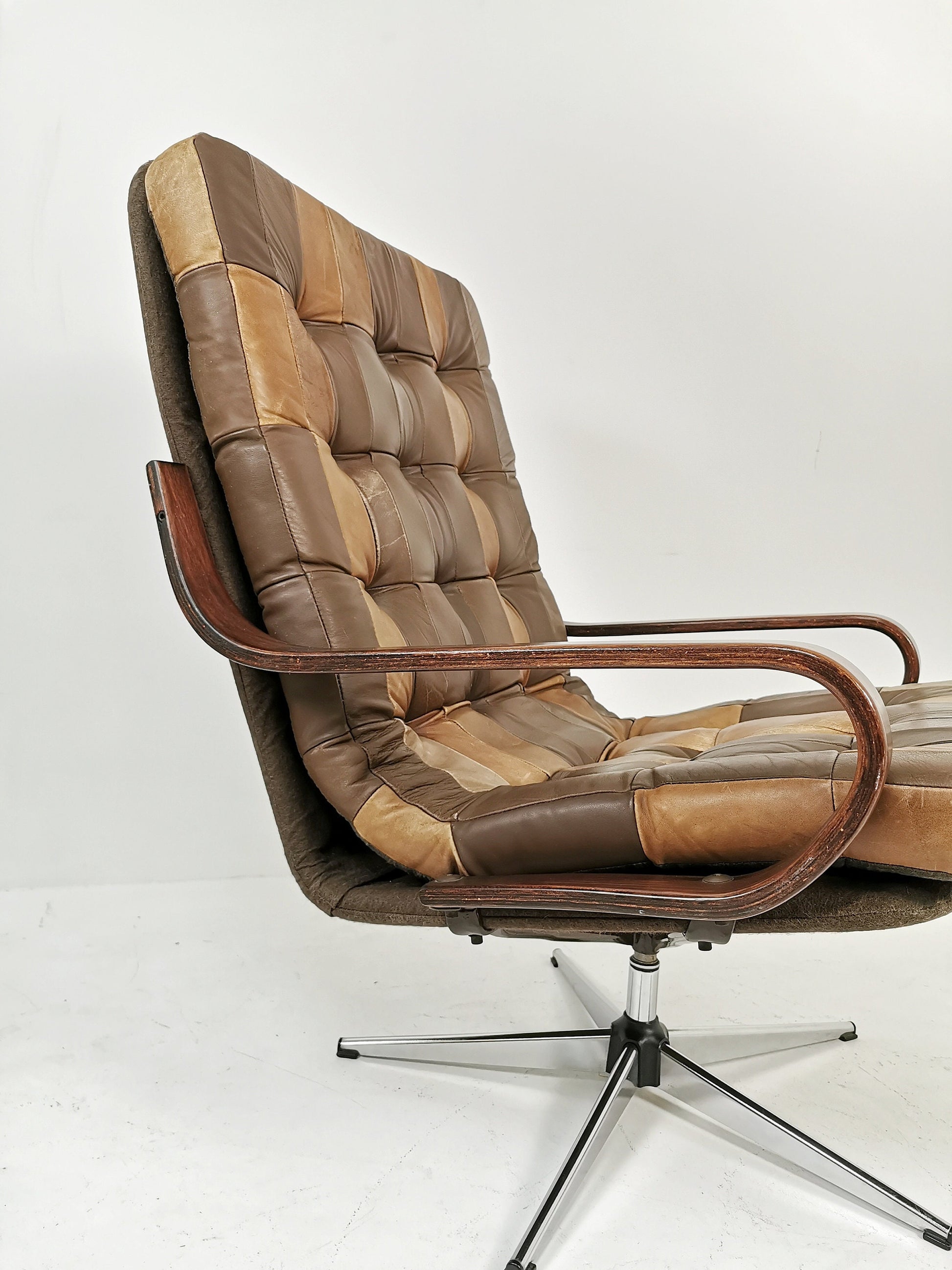 Norwegian westnova High Brown Swivel Lounge Chairs Patchwork Leather, 1970s, set of 2