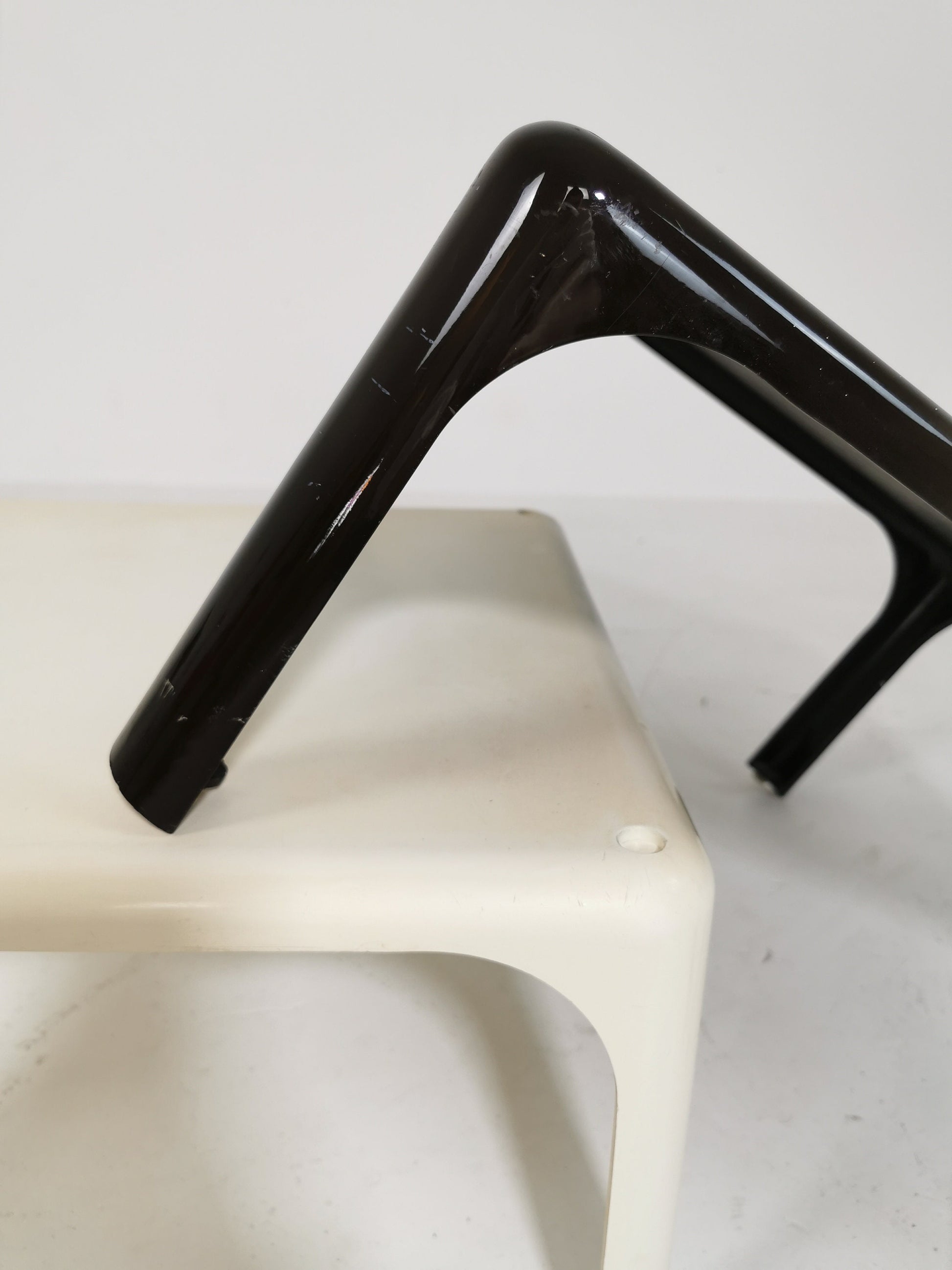 Space age design Elena table by vico magistretti for merta italy 1966