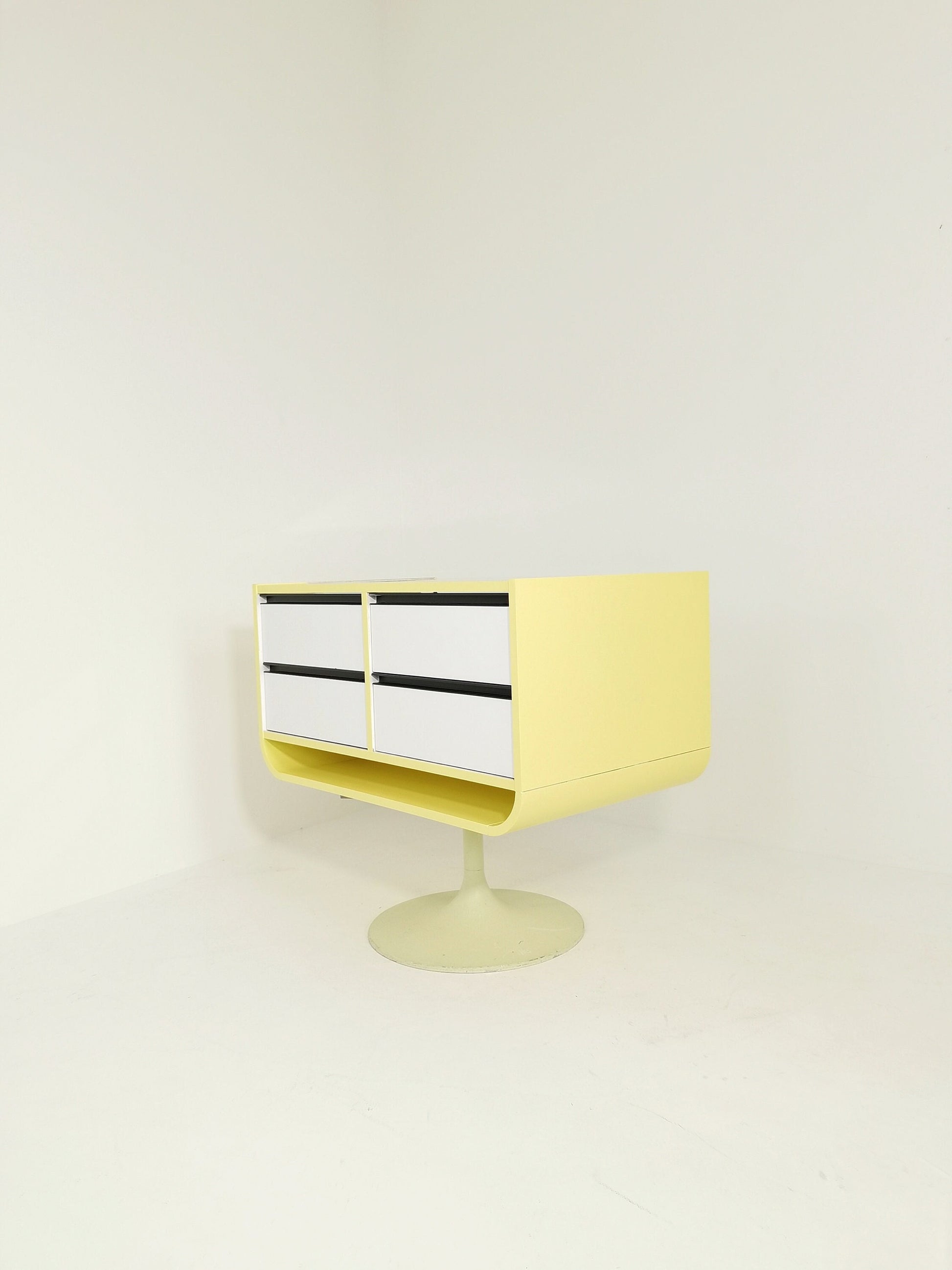 Space Age mid century Tulip show case drawers with glass front 1970s