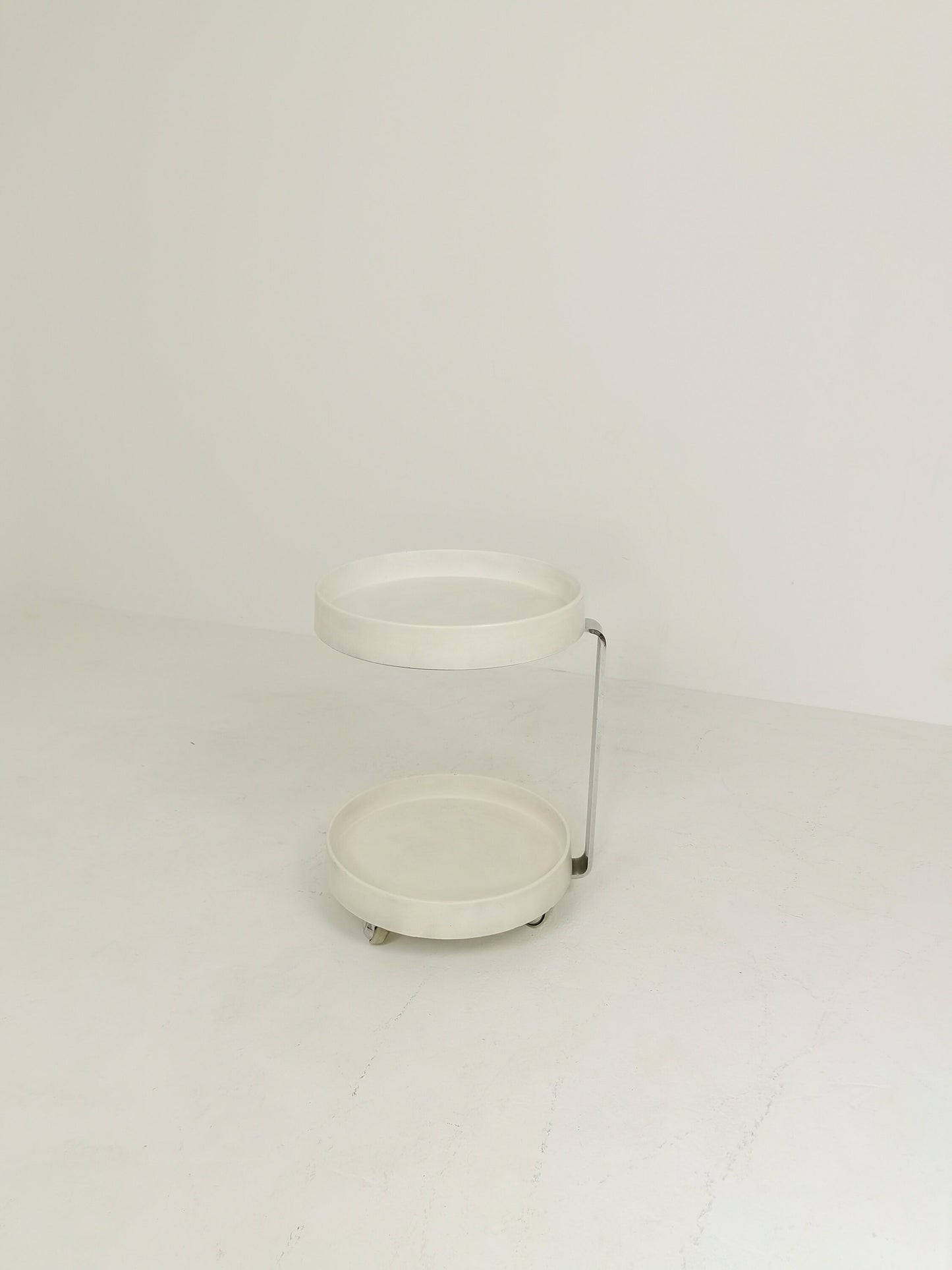Midcentury Plastic and Metal Chrome Round Italian Bar Cart, 1960s