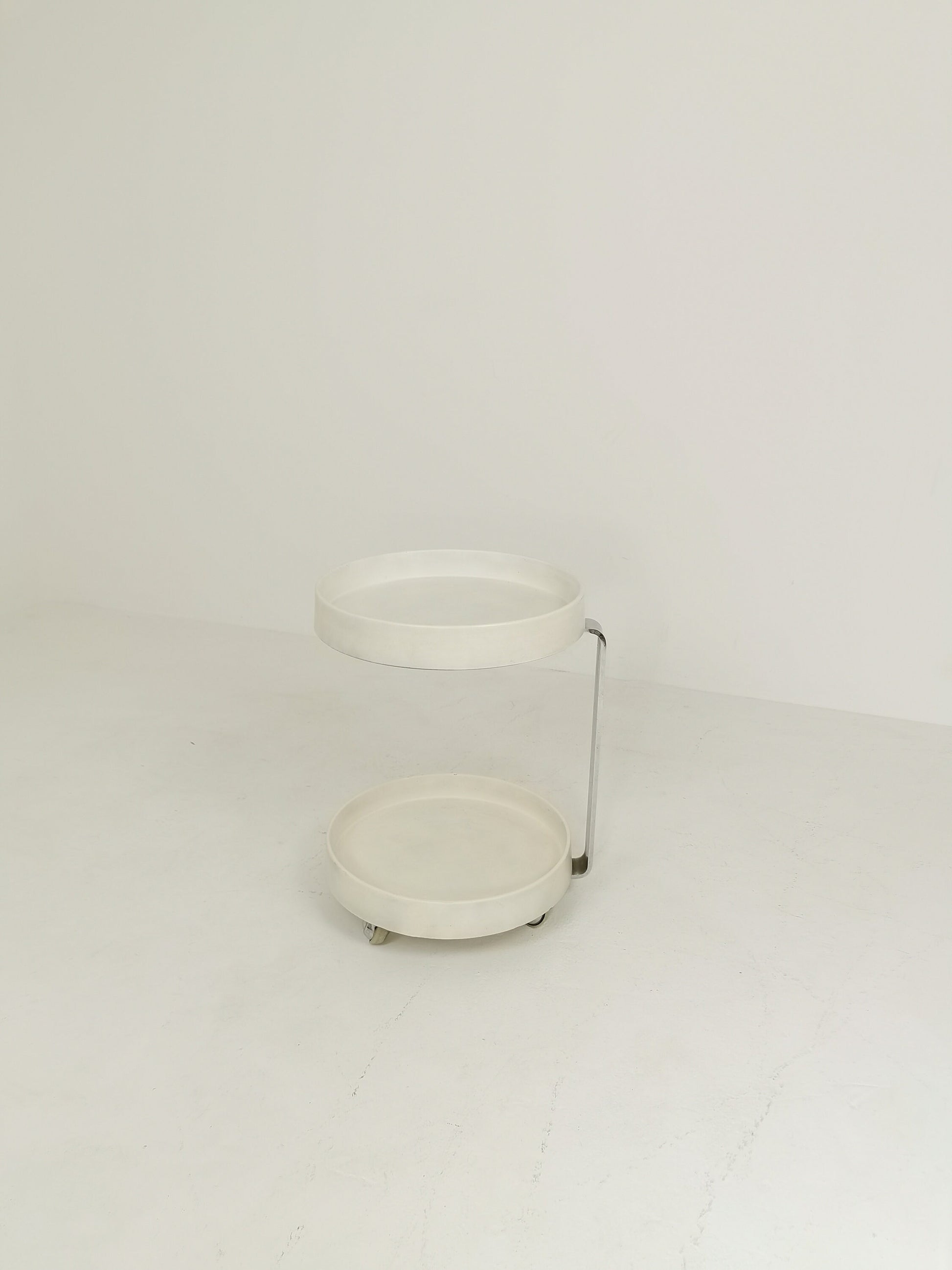 Midcentury Plastic and Metal Chrome Round Italian Bar Cart, 1960s