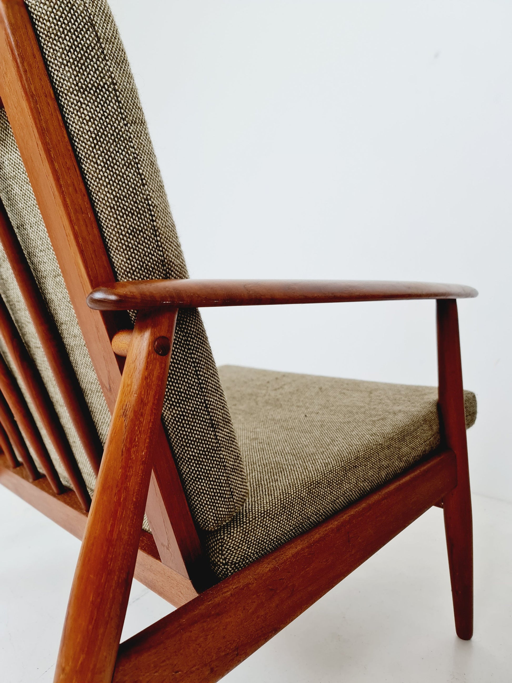 Mid-century Ddanish teak lounge chair/ armchair by Frank Brother for Moreddi, set of 2, 1960s