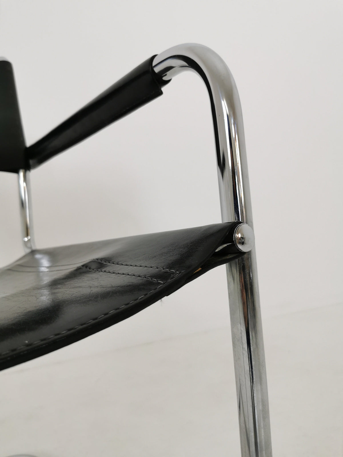 1 of 6 Black S34 Tubular Steel Chairs by Mart Stam for Jox Interni - 1970s