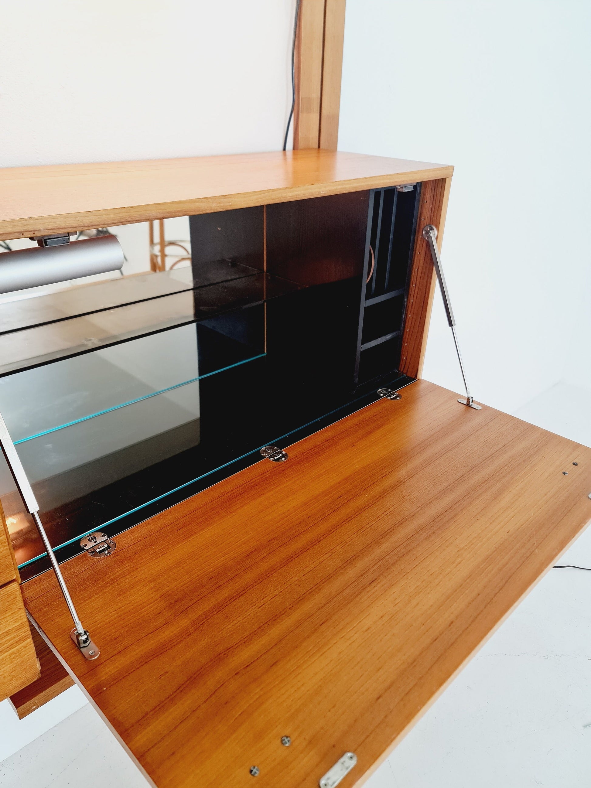 Mid century modular teak wall shelving unit by Preil Form, Germany, 1960s