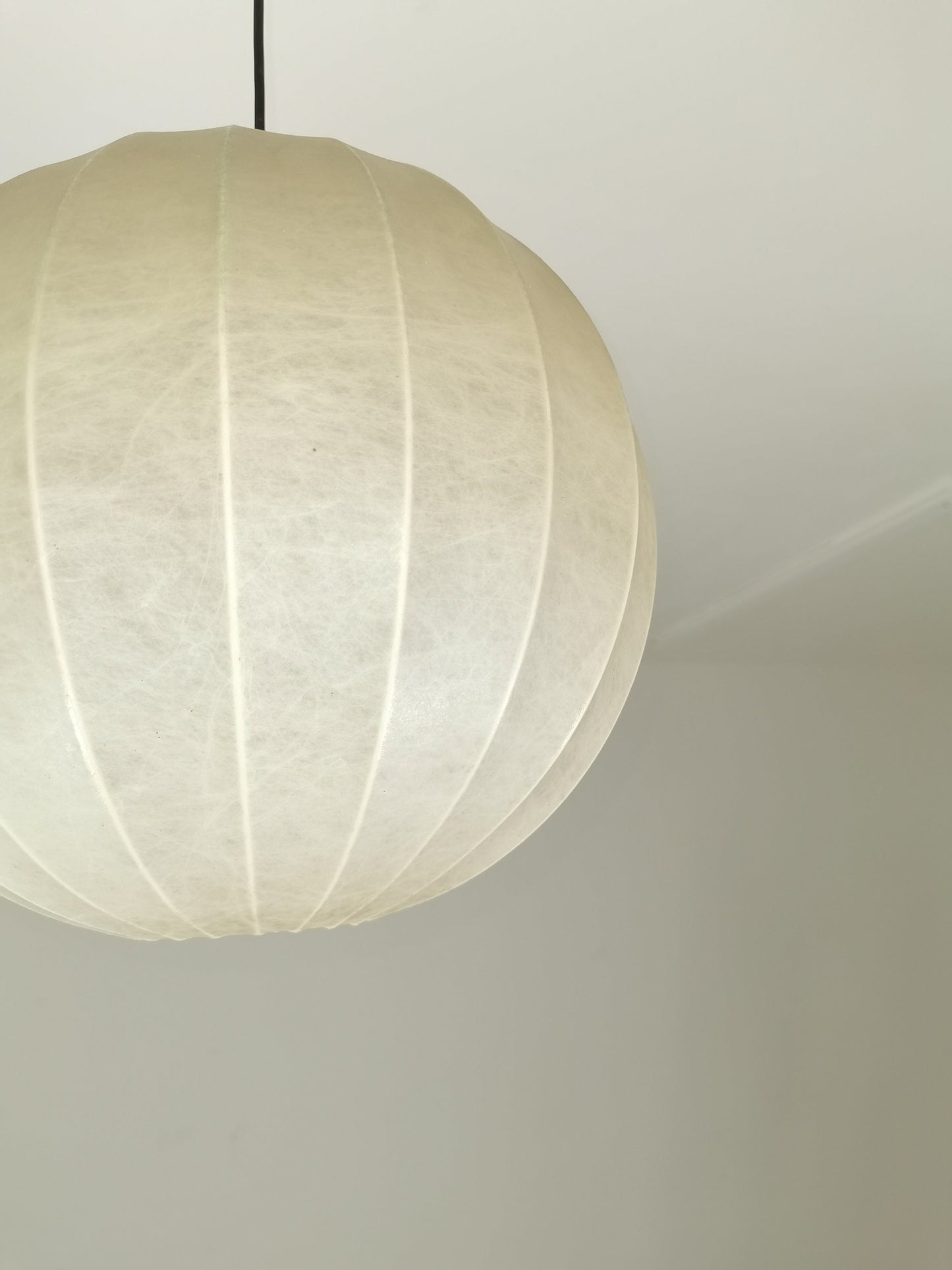 Extra large Cocoon Big Ball ceiling lamp in very good original vintage condition