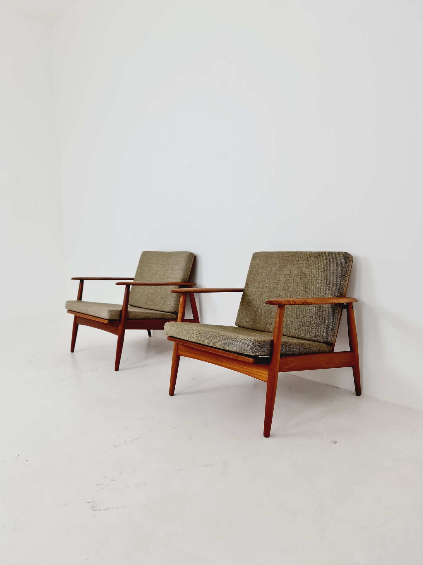 Mid-century Ddanish teak lounge chair/ armchair by Frank Brother for Moreddi, set of 2, 1960s