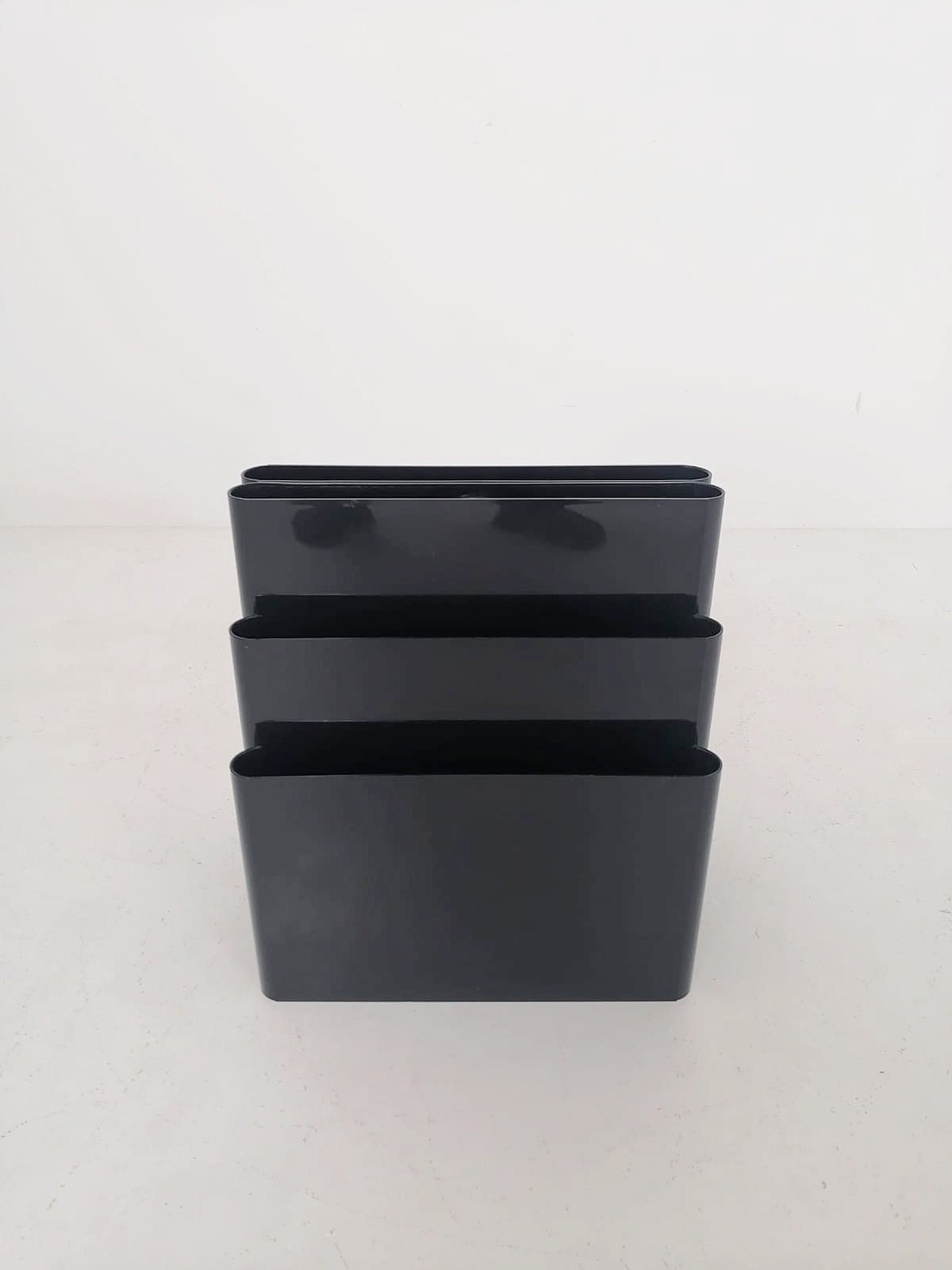 Giotto Stoppino by Kartell Italy Black Plastic Magazine Rack Model 4675