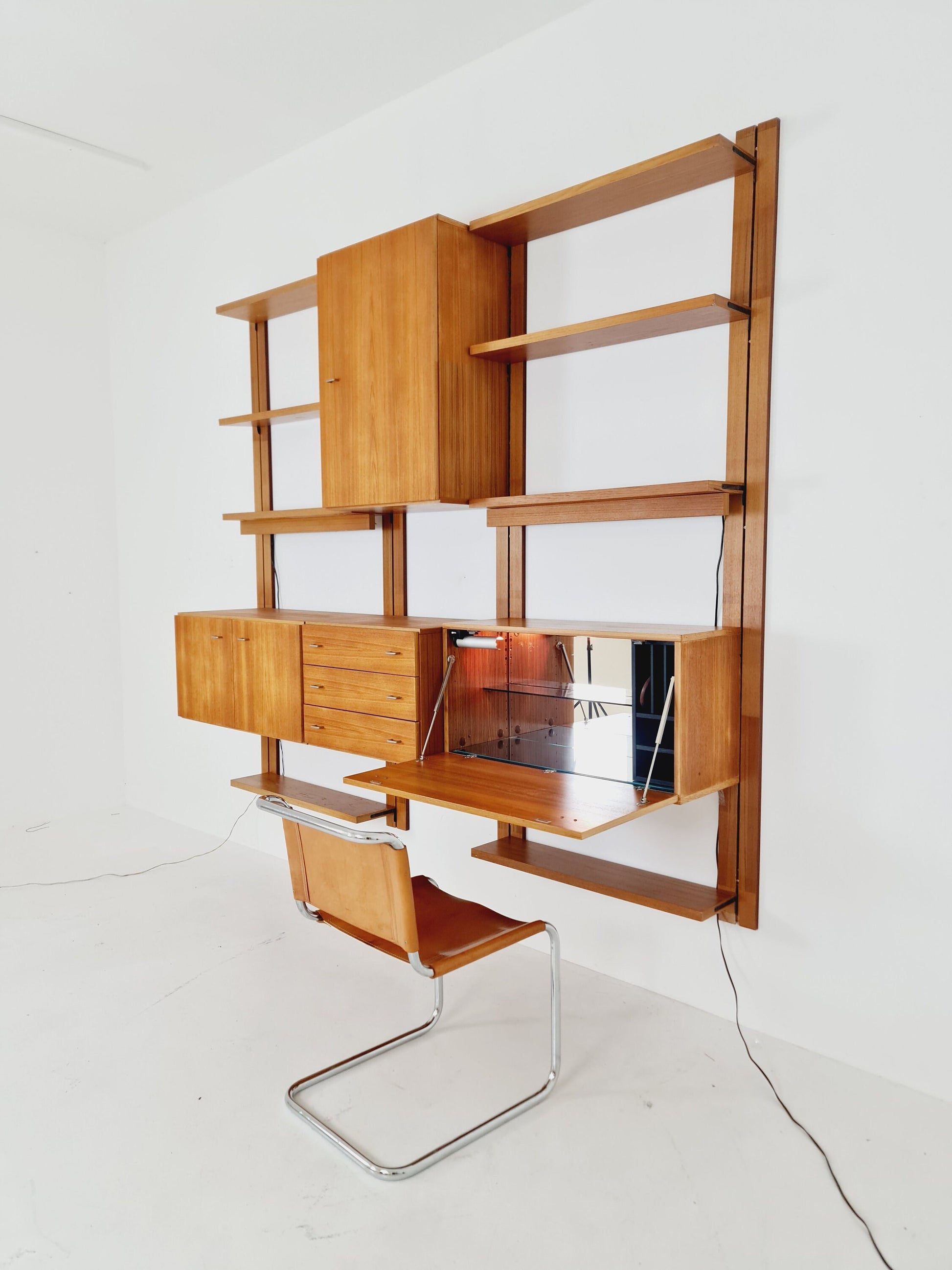 Mid century modular teak wall shelving unit by Preil Form, Germany, 1960s