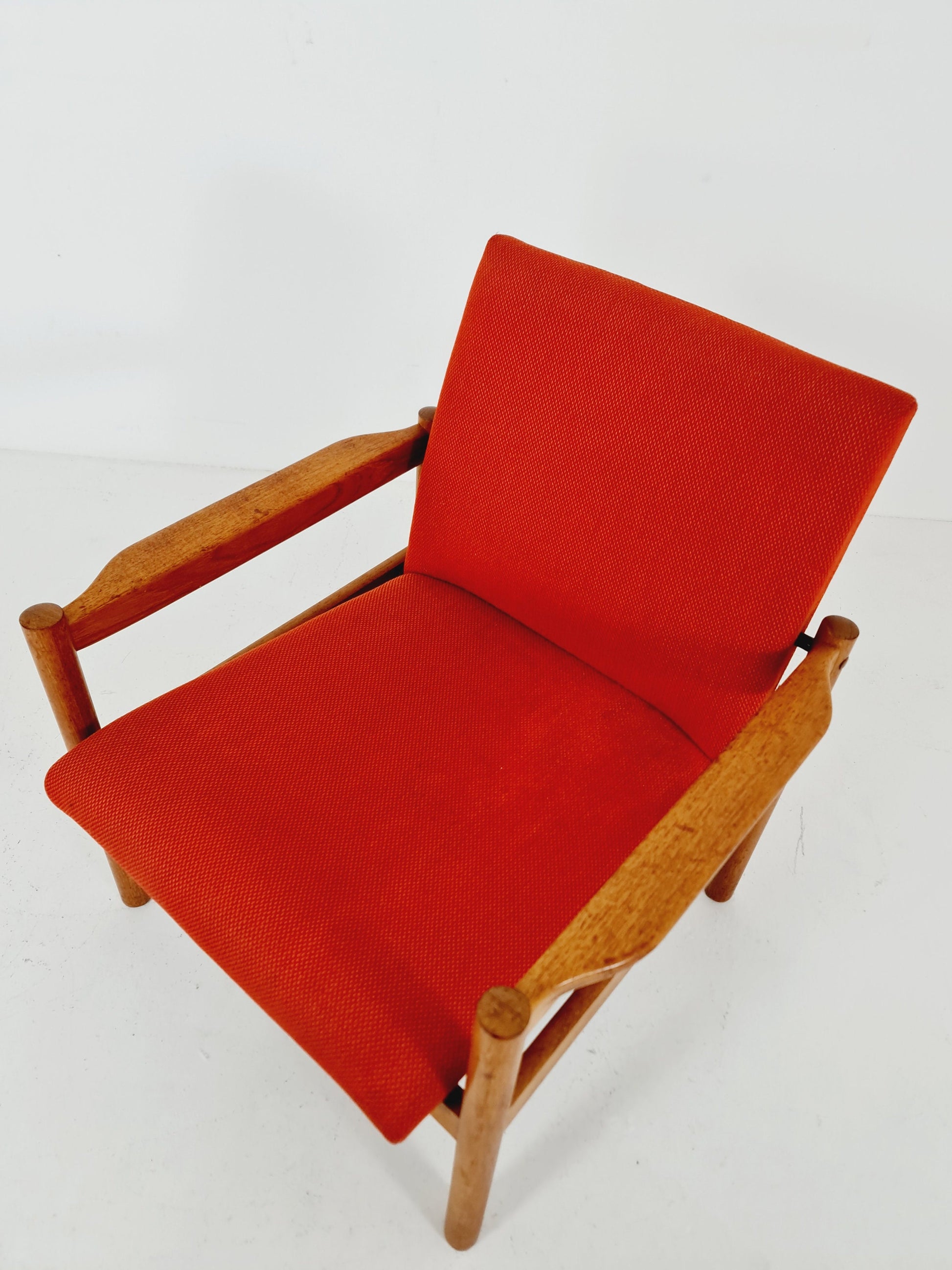 Midcentury Swedish lounge chair oak by Oiva Parviainen, Futura Möbler AB, Tibro, 1960s