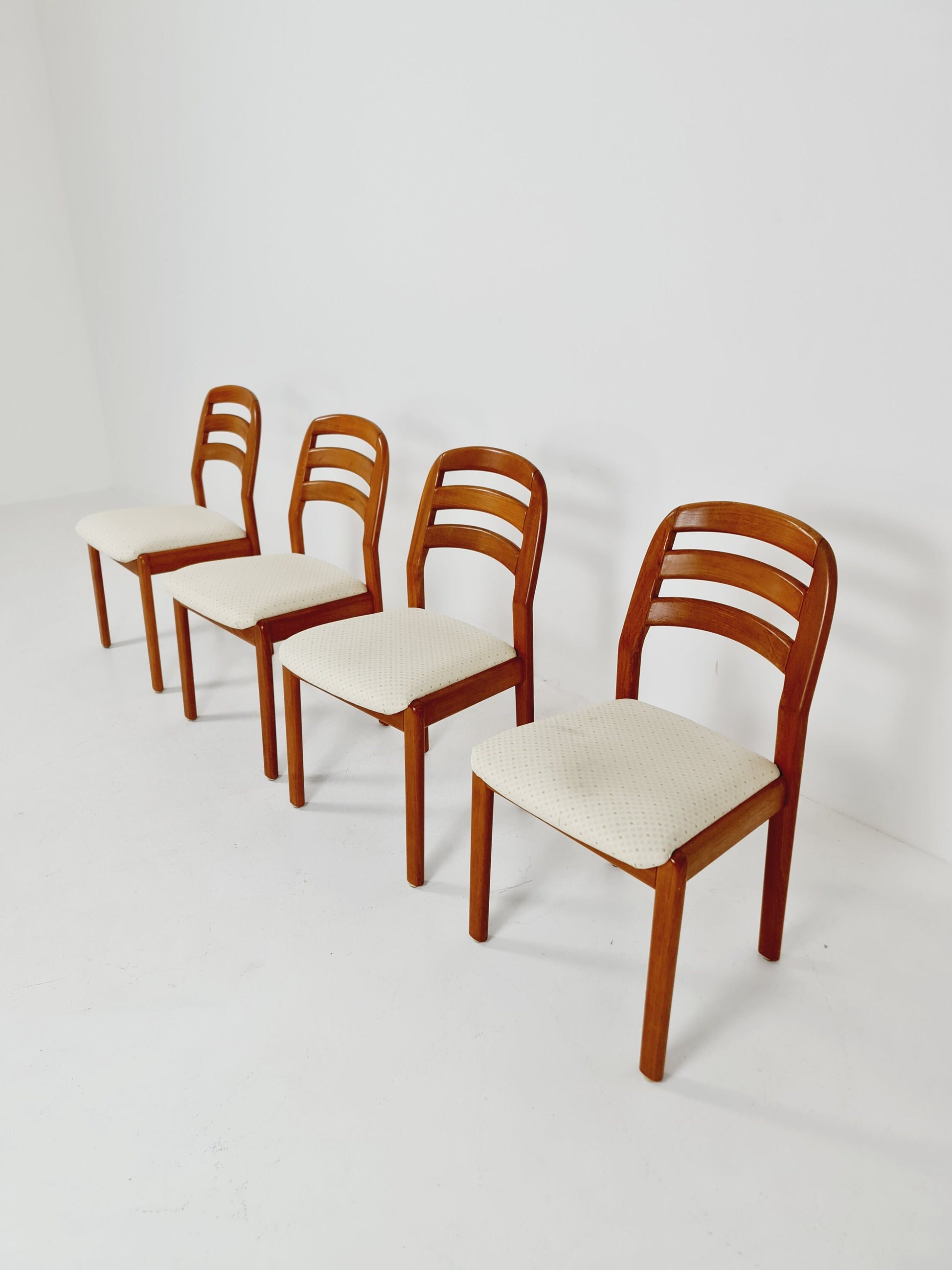 Mid Century Danish solid teak dining Chairs by Dyrlund, 1960s
