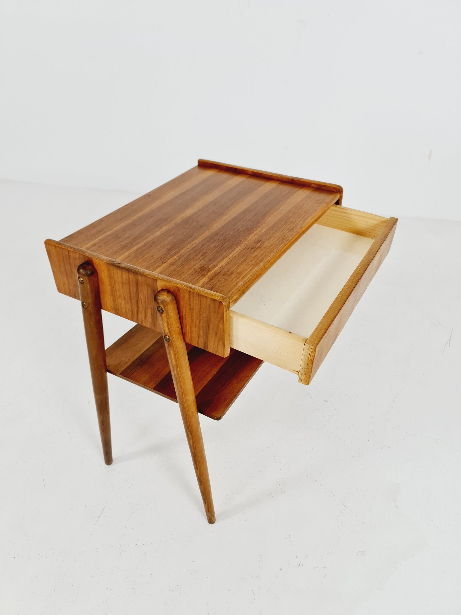 Midcentury Carlstrom & Co teak vintage side table/ bedside table/ night stand, 1960s