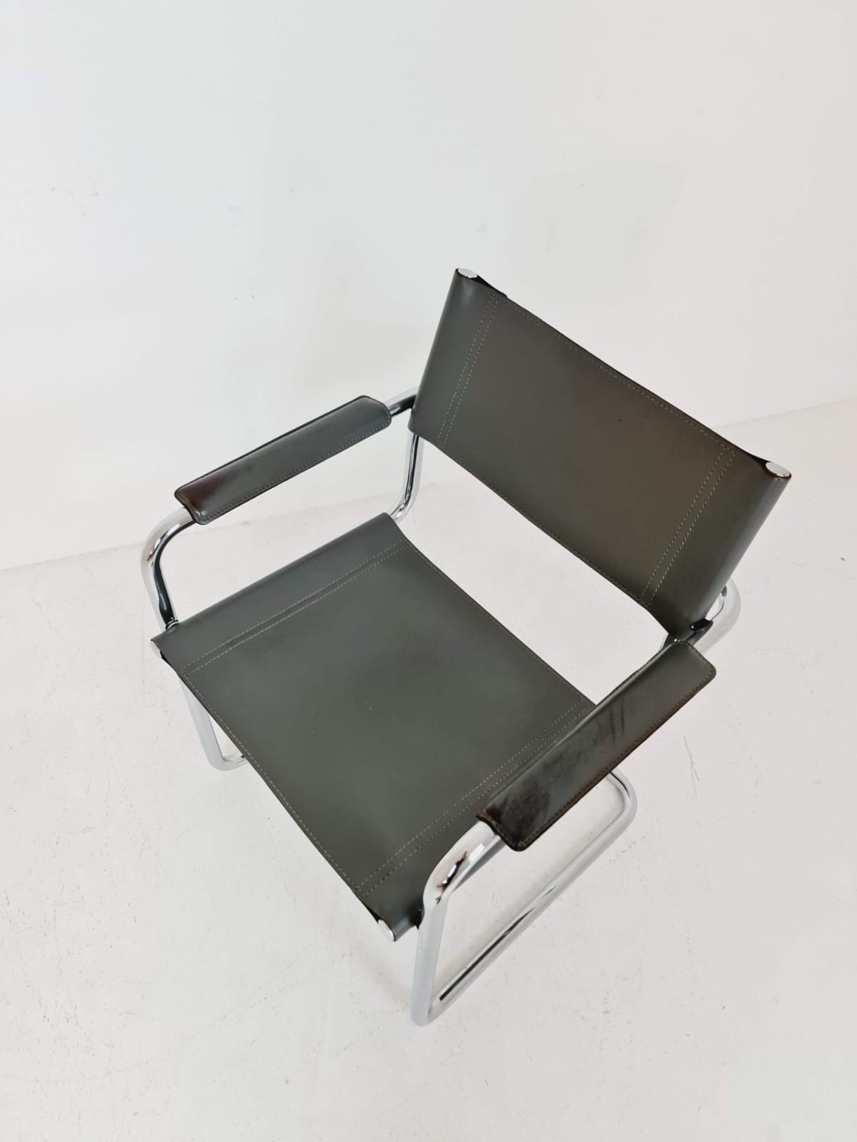 1 of 4 original Model MG5 Centro Studi desk grey leather chair by Mart Stam & Marcel Breuer for Matteo Grassi, 1970s