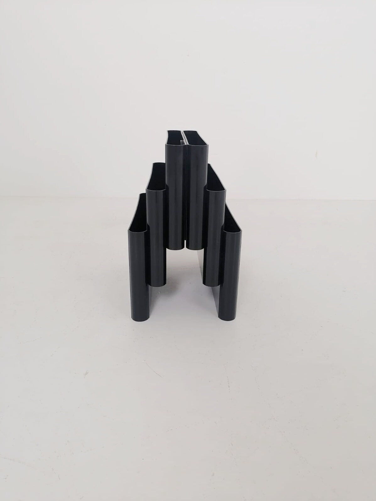 Giotto Stoppino by Kartell Italy Black Plastic Magazine Rack Model 4675