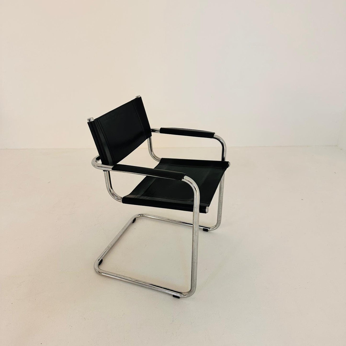 set of 4 Model MG5 Centro Studi desk chair by Mart Stam & Marcel Breuer for Matteo Grassi, 1970s