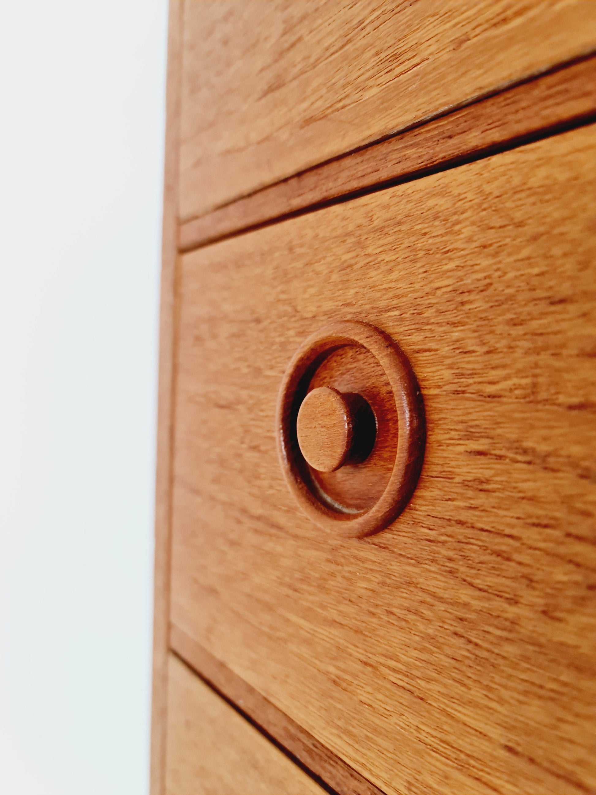 Midcentury danish design chest of drawers / drawer dresser /4 drawers cabinet, 1960s