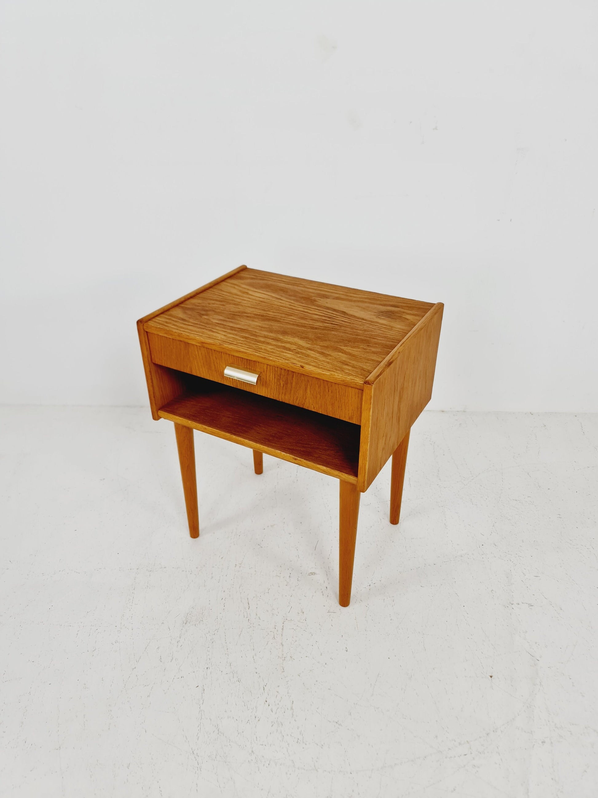 Mid century Scandinavian oak side table / bedside table, 1960s