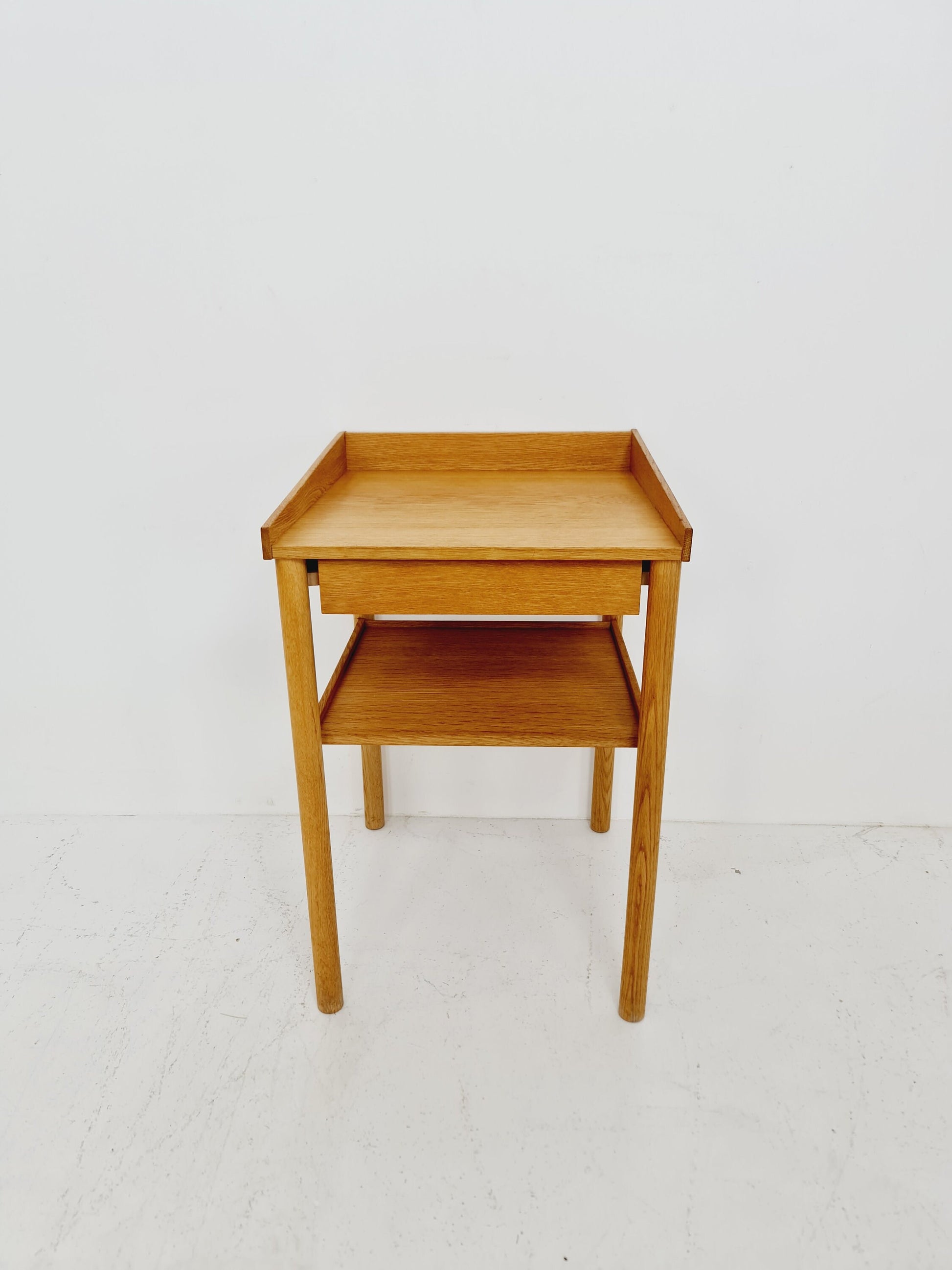 Midcentury Scandinavian oak Vintage Side table/ Bedside table, 1960s