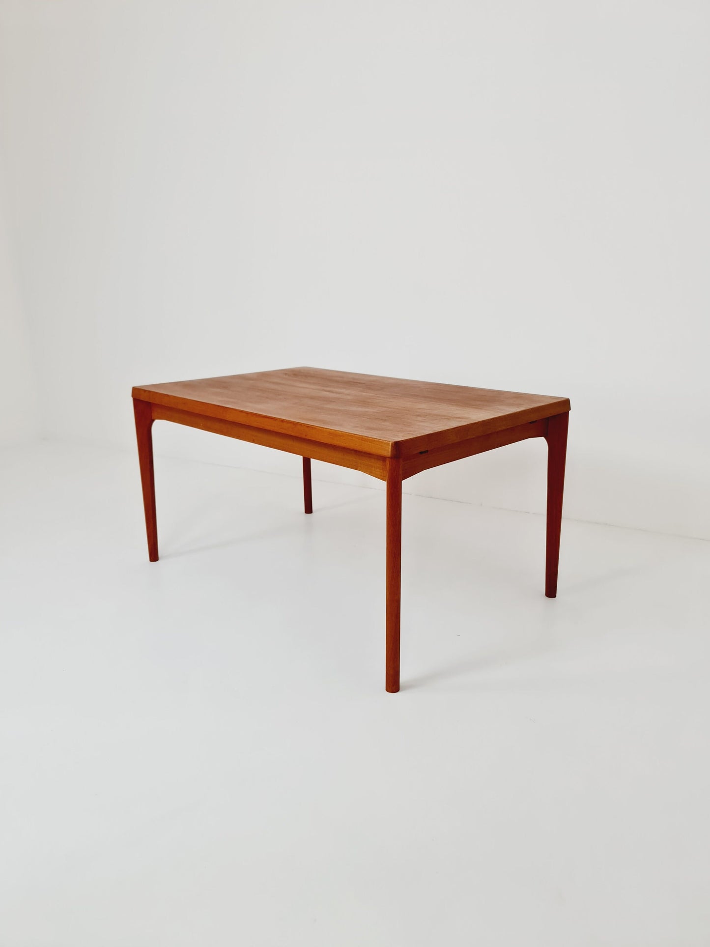 Danish Henning Kjaernulf rectangular teak table with two extension leaves, Denmark 1960s