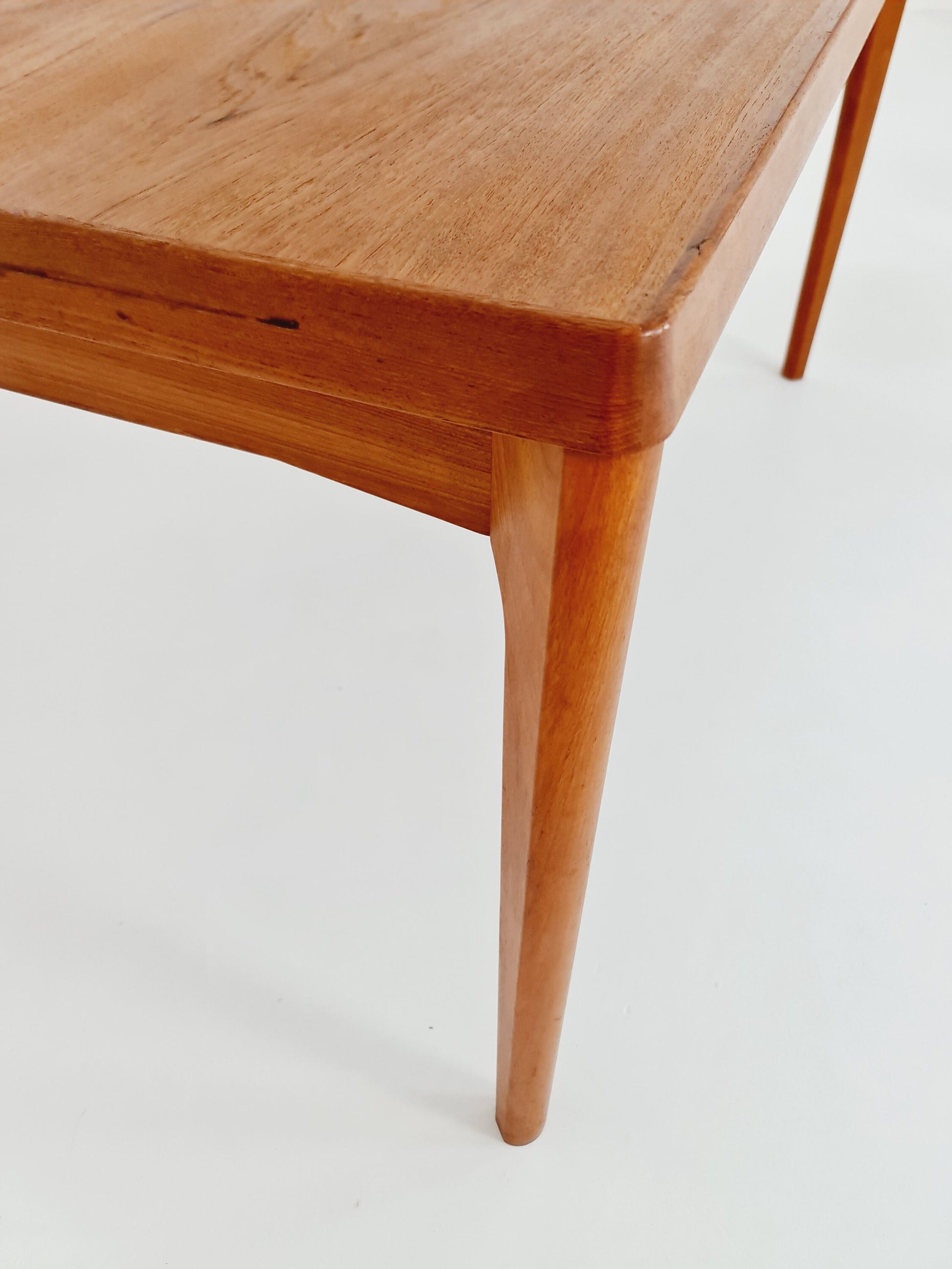 Danish Henning Kjaernulf rectangular teak table with two extension leaves, Denmark 1960s
