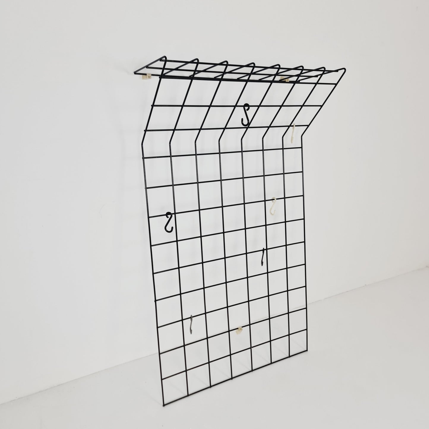 Cloth hanger Wardrobe by Nisse Strinning string design 60s, black
