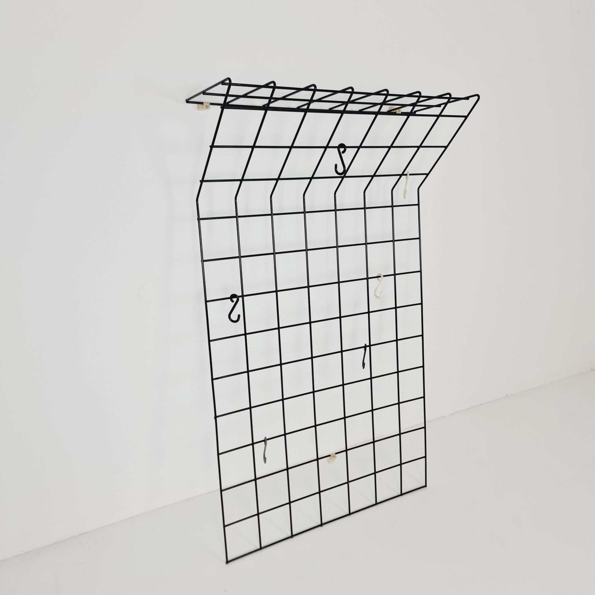 Cloth hanger Wardrobe by Nisse Strinning string design 60s, black