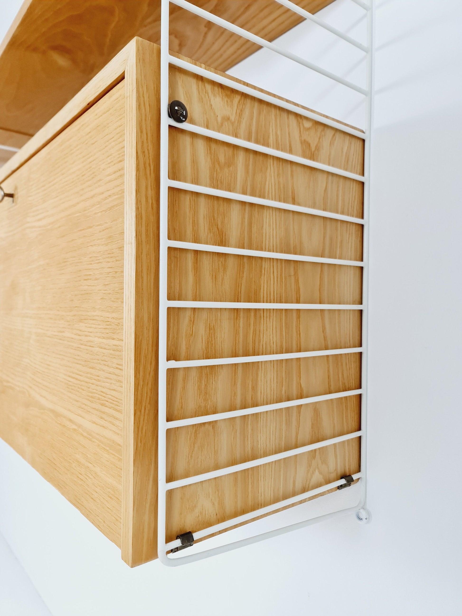 Wall-mounted original Swedish string shelf-system, bookcase cabinet Oak by Nils & Kajsa Strinning, 1960s