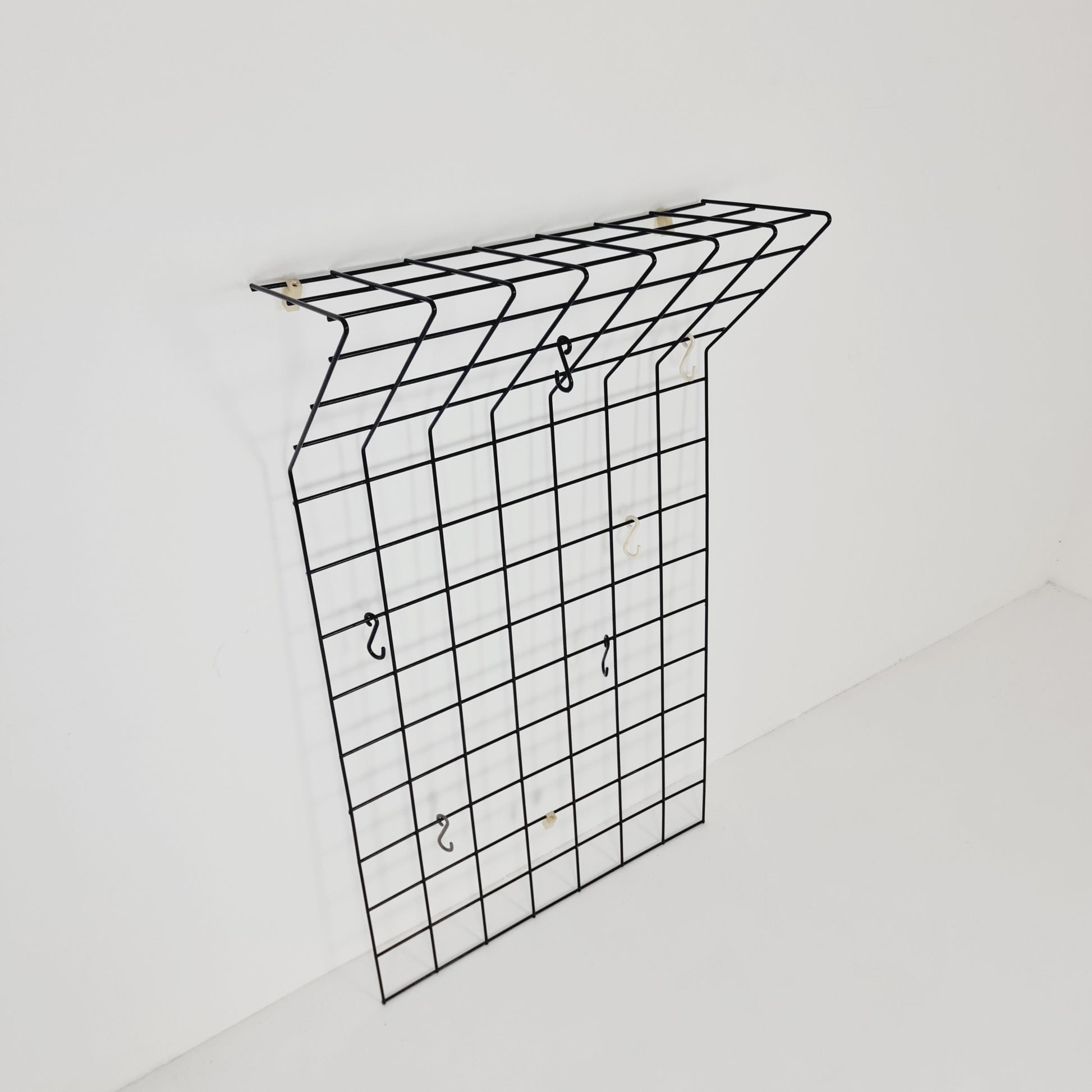 Cloth hanger Wardrobe by Nisse Strinning string design 60s, black