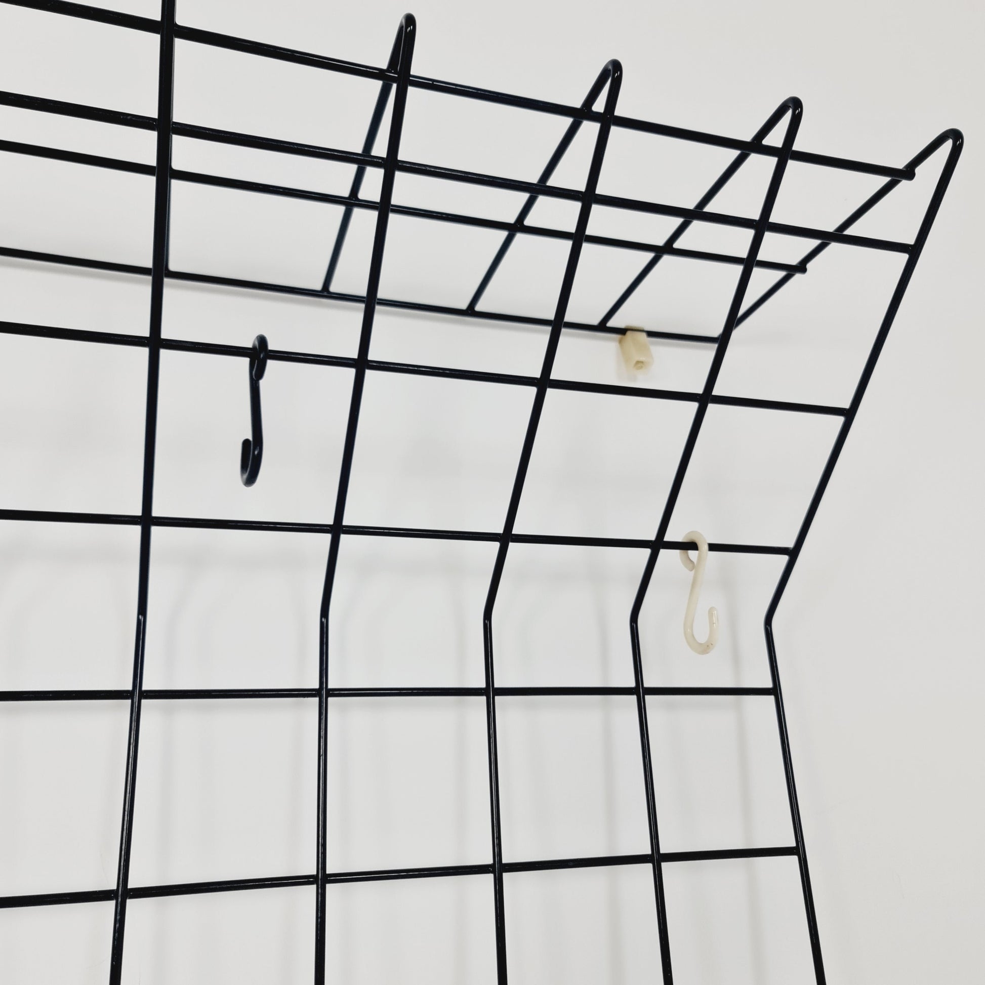 Cloth hanger Wardrobe by Nisse Strinning string design 60s, black