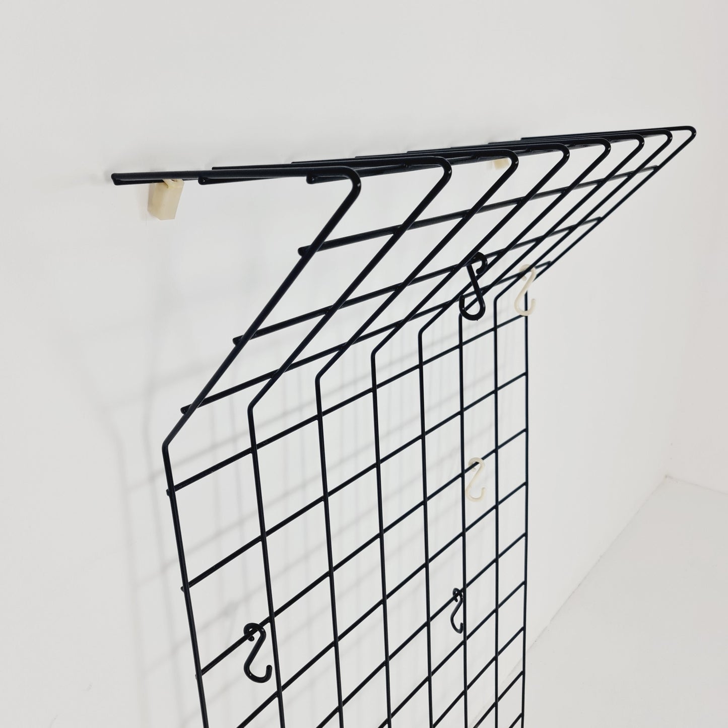 Cloth hanger Wardrobe by Nisse Strinning string design 60s, black